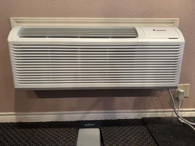 Klimaire 12,000 BTU PTAC Heat Pump A/C 3.5kW | 20 A | R32 Through-the-Wall Heating & Cooling Perfect for Homes, Hotels & Apartments. Remote Control, Wi-Fi Option - 208-230V customer photo 1
