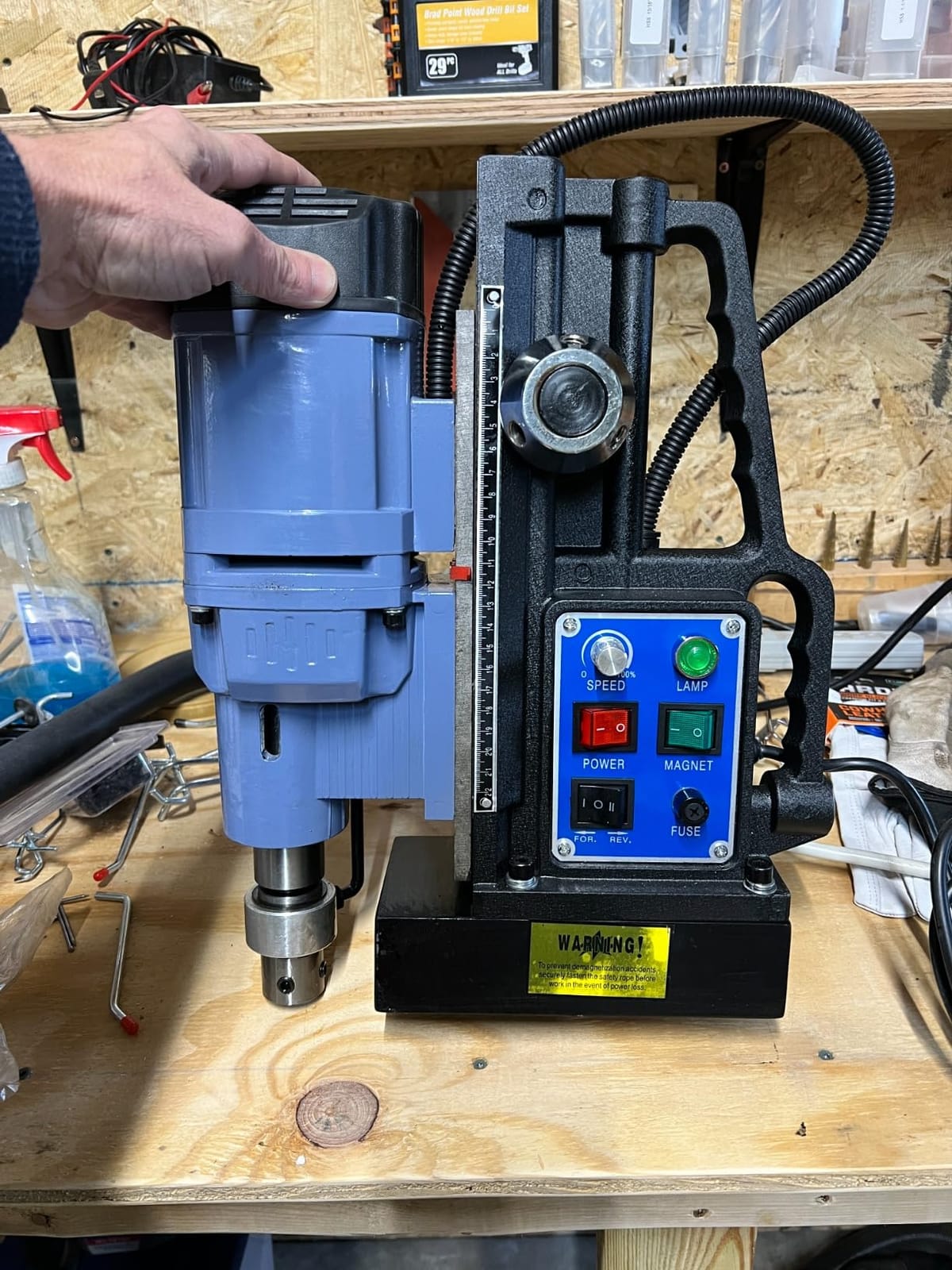 ZELCAN Magnetic Drill Press with 6 Drill Bits, 1550W Mag Drill Press with 2 Dia. 3125 lbf/13900N Mag Force, 650 rpm Power Magnetic Drill with Stepless Speed & Reversible Direction for Metal Surface customer photo 1