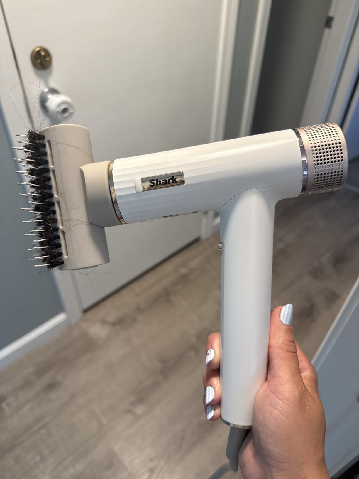 Shark SpeedStyle Hair Dryer, 3 Styling Tools, Fine to Medium Hair, HD331 | QuickSmooth Brush & Turbo Concentrator, RapidGloss Finisher for Shine, Wet-to-Dry Ultra-Fast, Less Frizz customer photo 2