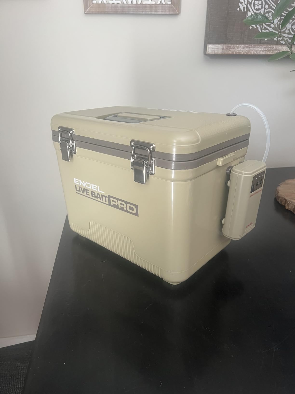 ENGEL Live Bait Cooler PRO for Fishing - Portable Minnow and Bait Bucket with Lithium-Ion Rechargeable Aerator customer photo 2