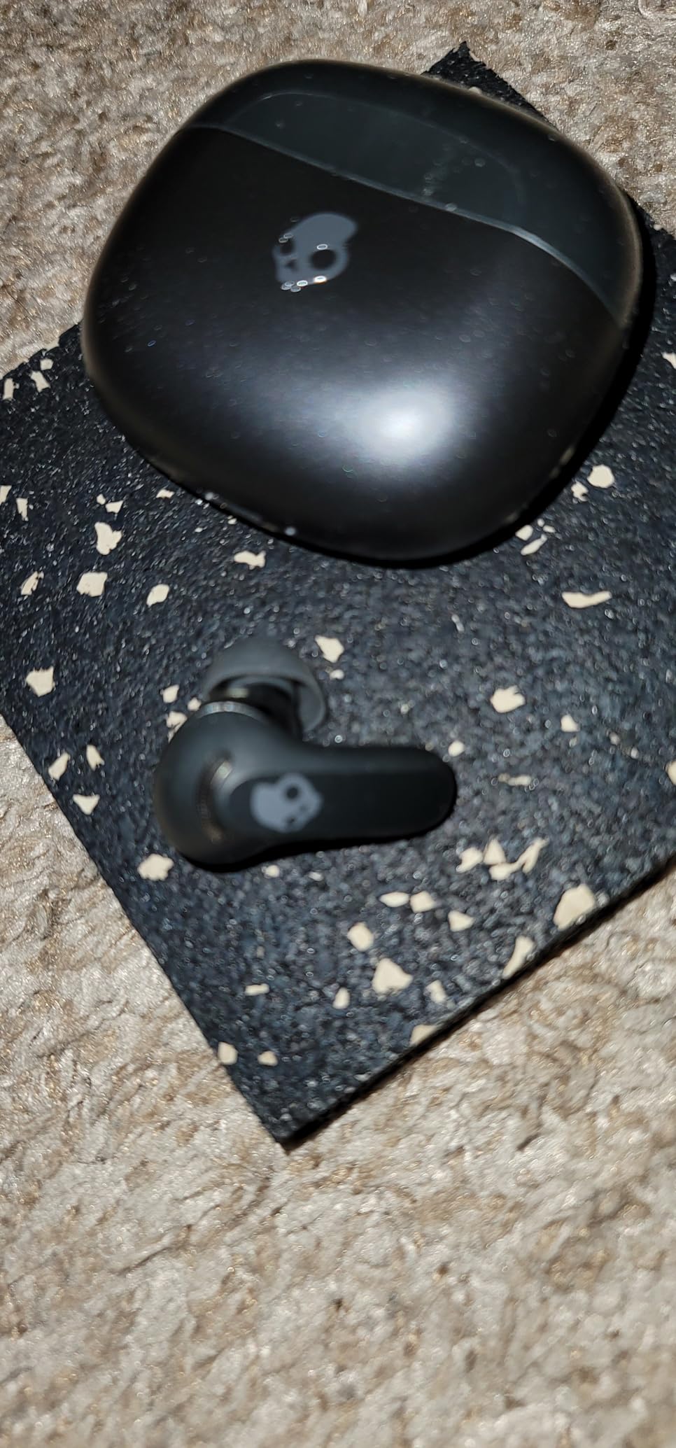 Rail ANC Active Noise Cancelling Wireless Earbuds - True Black customer photo 1