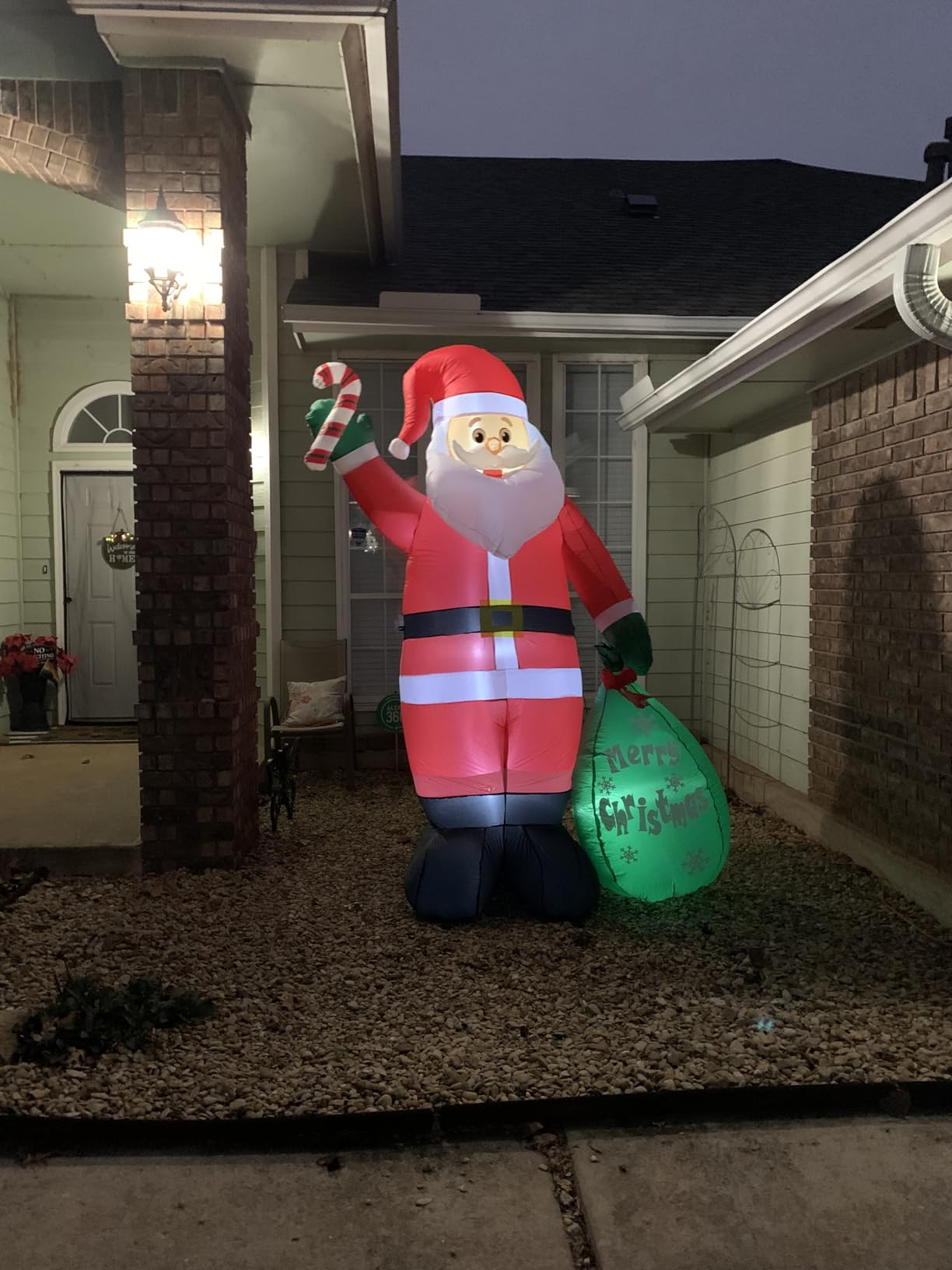 8 FT Christmas Inflatable Santa Claus with Candy and Big Gift Bag Outdoor Decor, Blow Up IP44 Weatherproof Xmas Decorations for Yard, Built-in LED Light for Gardern Lawn Indoor Winter Holiday customer photo 1