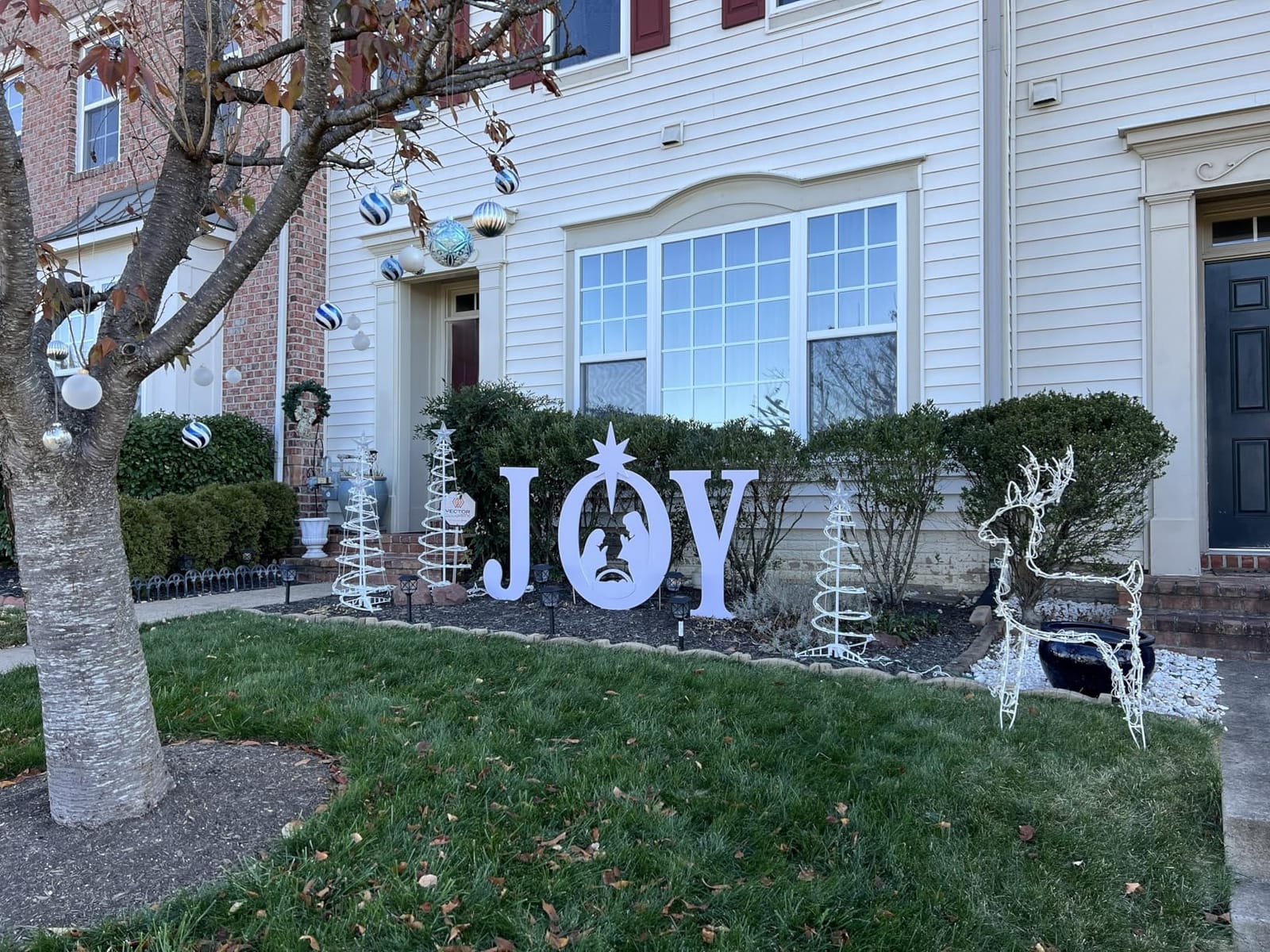 Best Choice Products 46in Outdoor JOY Christmas Nativity Decoration, 3 Piece Yard Decor Sign Holy Weather Resistant PVC Silhouette for Garden - Red/White customer photo 2