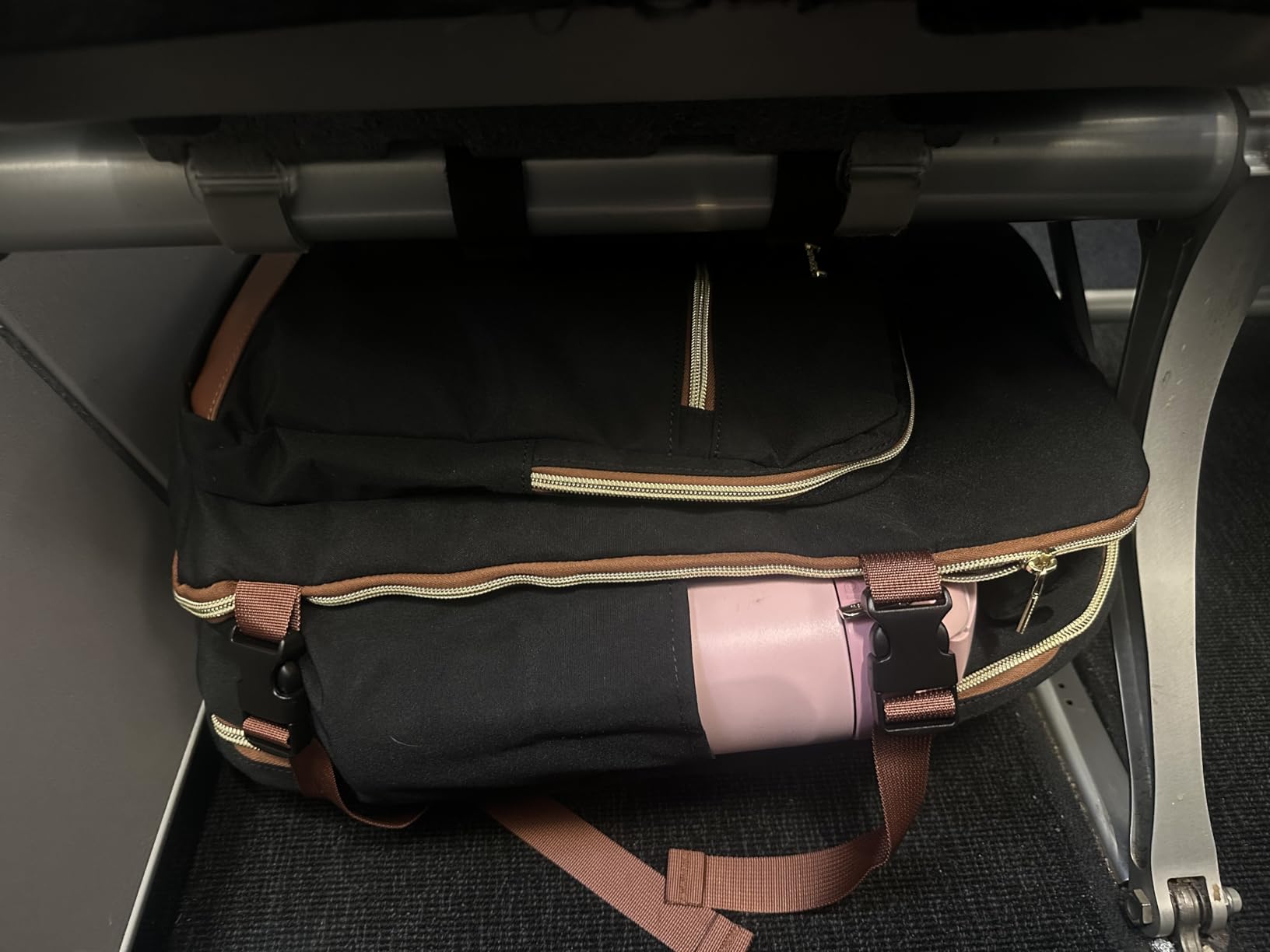 LOVEVOOK 40L Large Travel Backpack for Women Men, 17 Inch Carry on Backpack for Traveling on Airplane, Personal Item Bag Airline Approved, Business Causal Weekender Backpack, Black-Brown customer photo 2