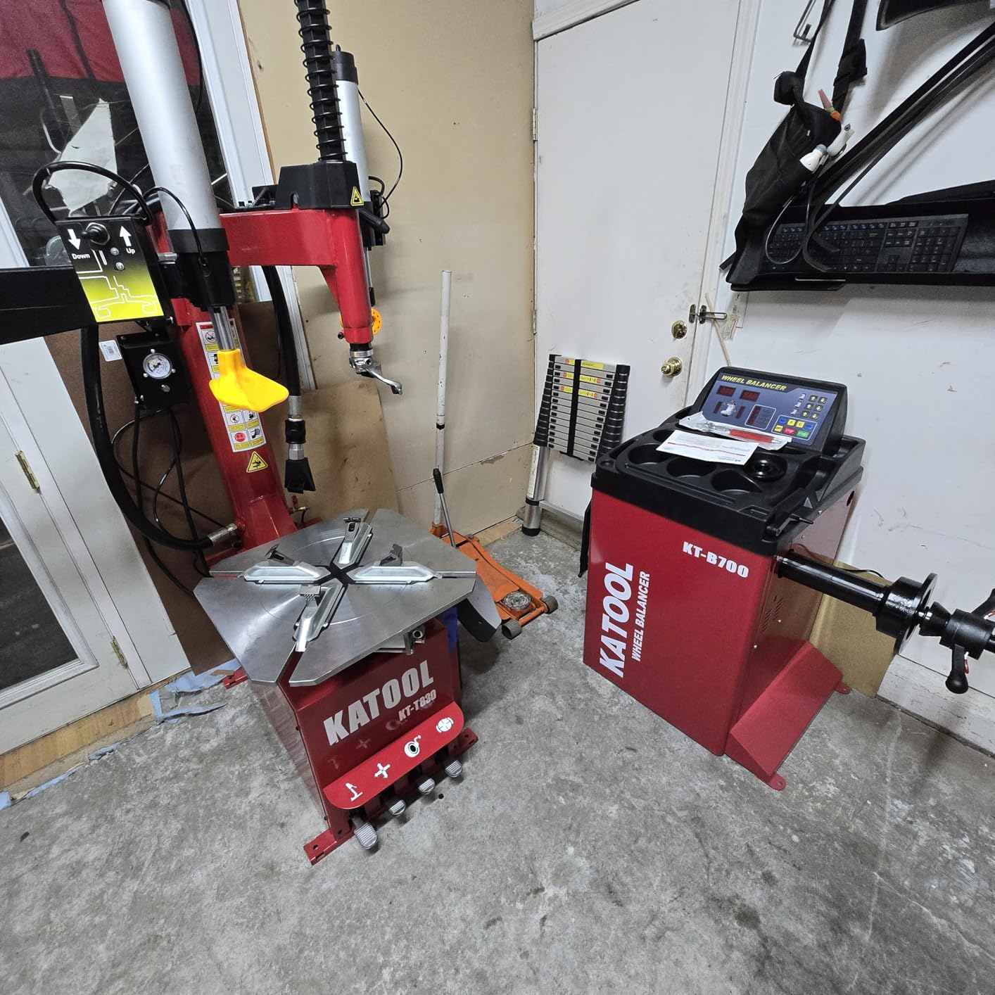 KATOOL 2.0HP Tire Changer Bead Blaster Wheel Balancer Machine Combo KT-T830+KT-B700 Tire Changer Machine Tire Machine, Outside clamp 12-24