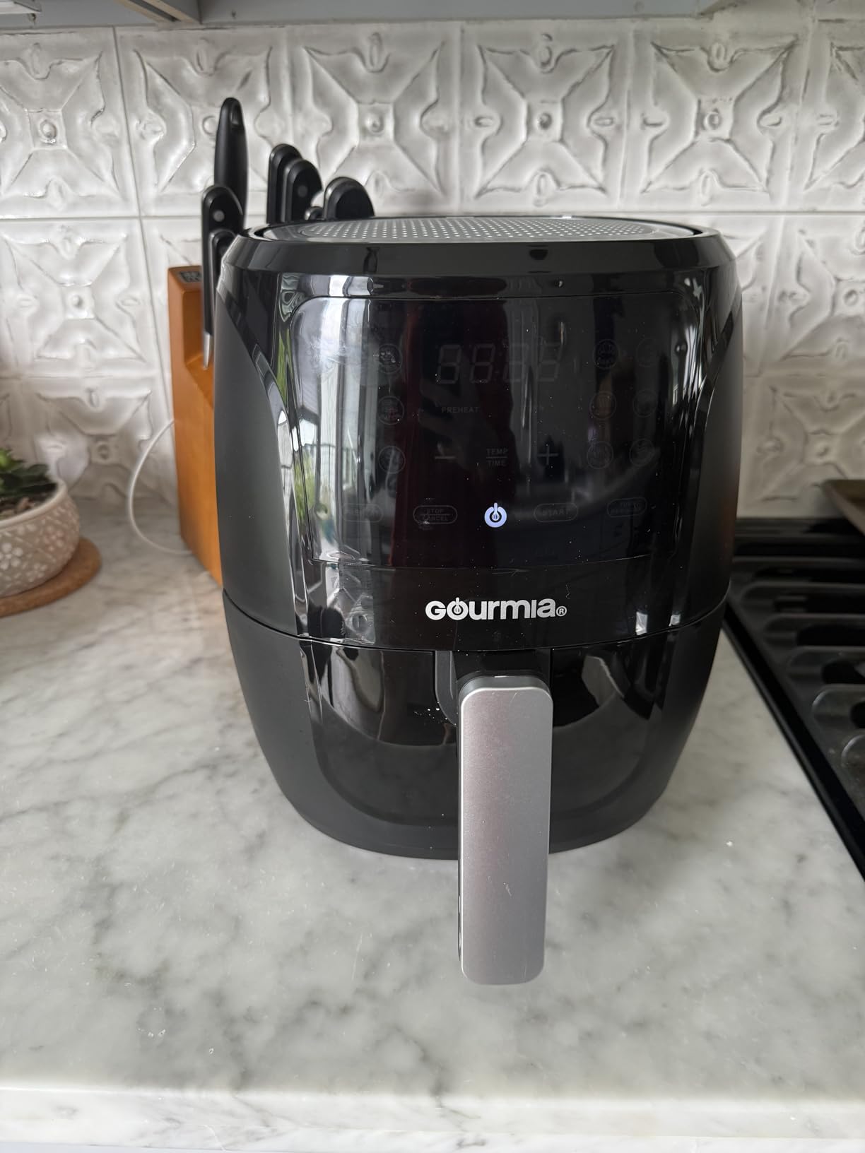 Gourmia Air Fryer - 4 Qt Basket Capacity, 12 Cooking Presets, Black | Digital Display, Touch Controls, 90-400F Adjustable Temperature, Dishwasher-Safe Basket & Crisper Tray customer photo 2