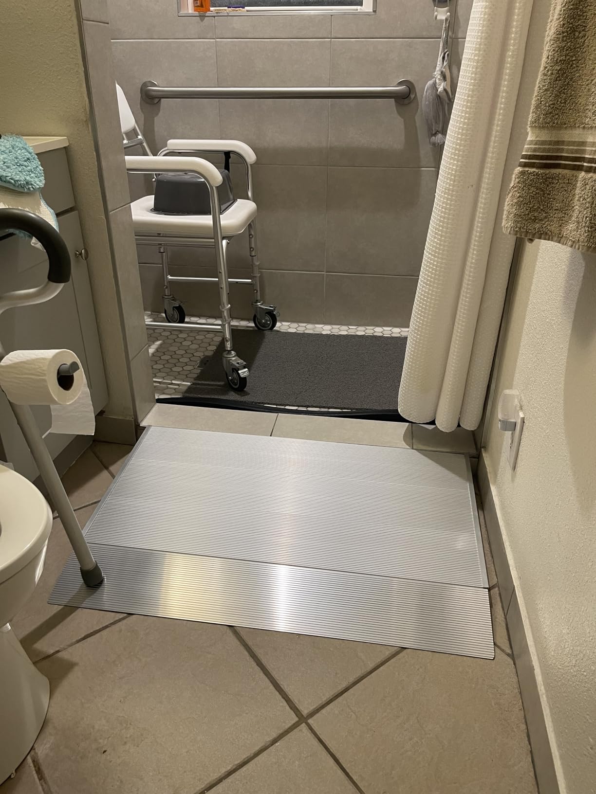 Threshold Ramp for Wheelchairs, 3.2-7.1