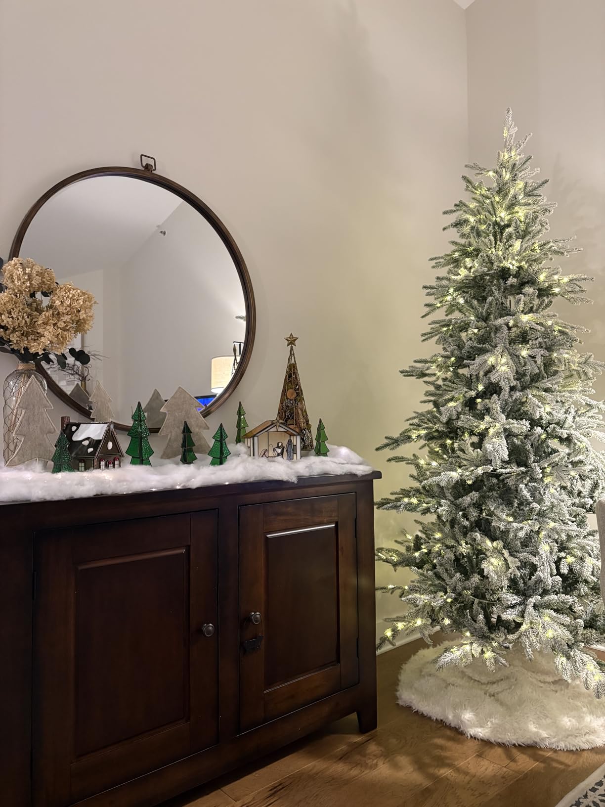 Best Choice Products Lighted Aspen Christmas Tree, 7.5ft Flocked Artificial Noble Fir, Pre-Lit White & Multicolored LED Lights Premium Holiday Decor customer photo 1