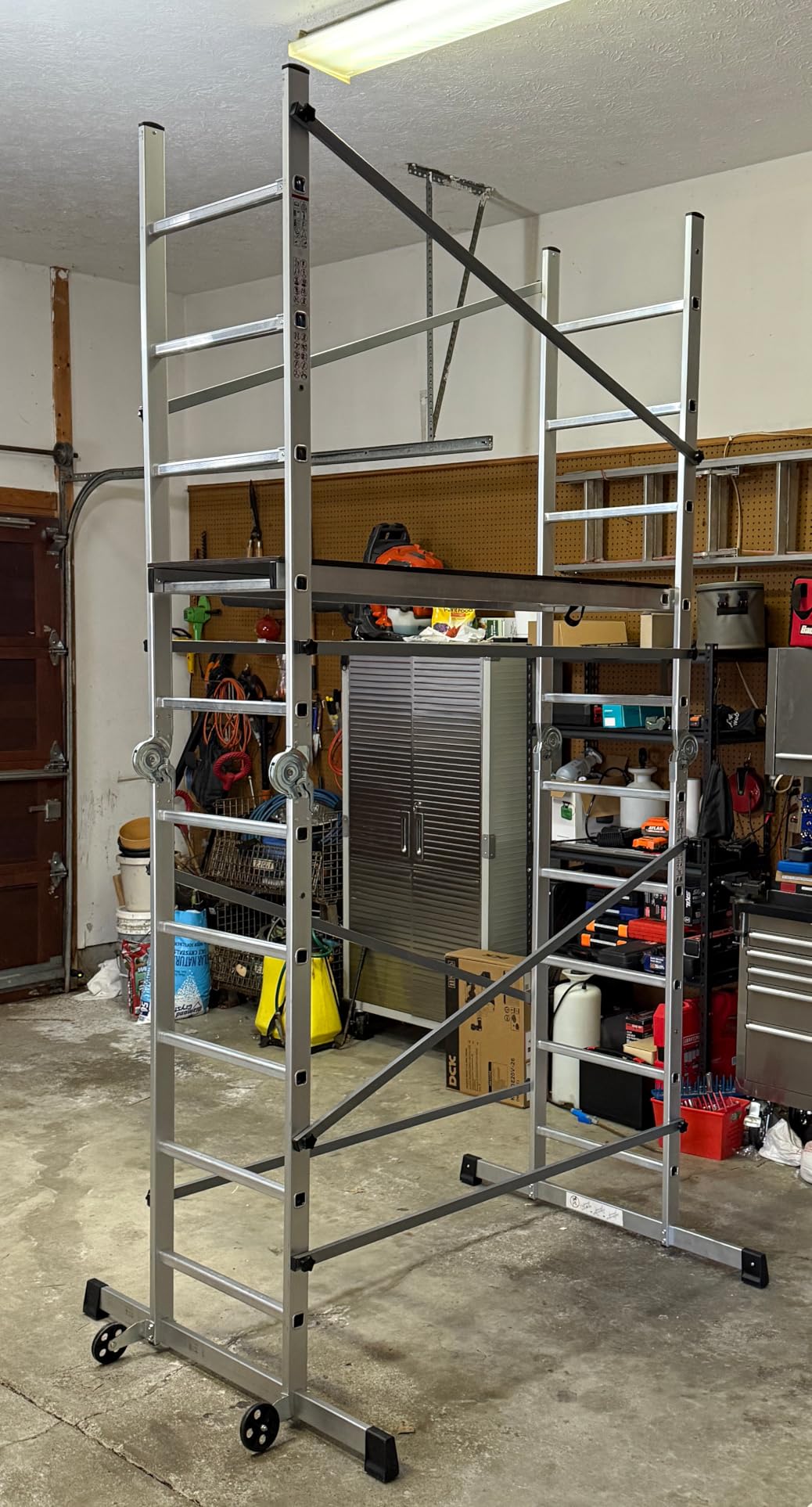 APARECIUM 5' Foldable Aluminum Scaffolding, Portable Scaffolding Ladder, Rolling Scaffolding Work Platform, Scaffold Tower, Ladder Stool Work Bench, Adjustable Work Platform, 330 Lbs Duty Rate customer photo 1