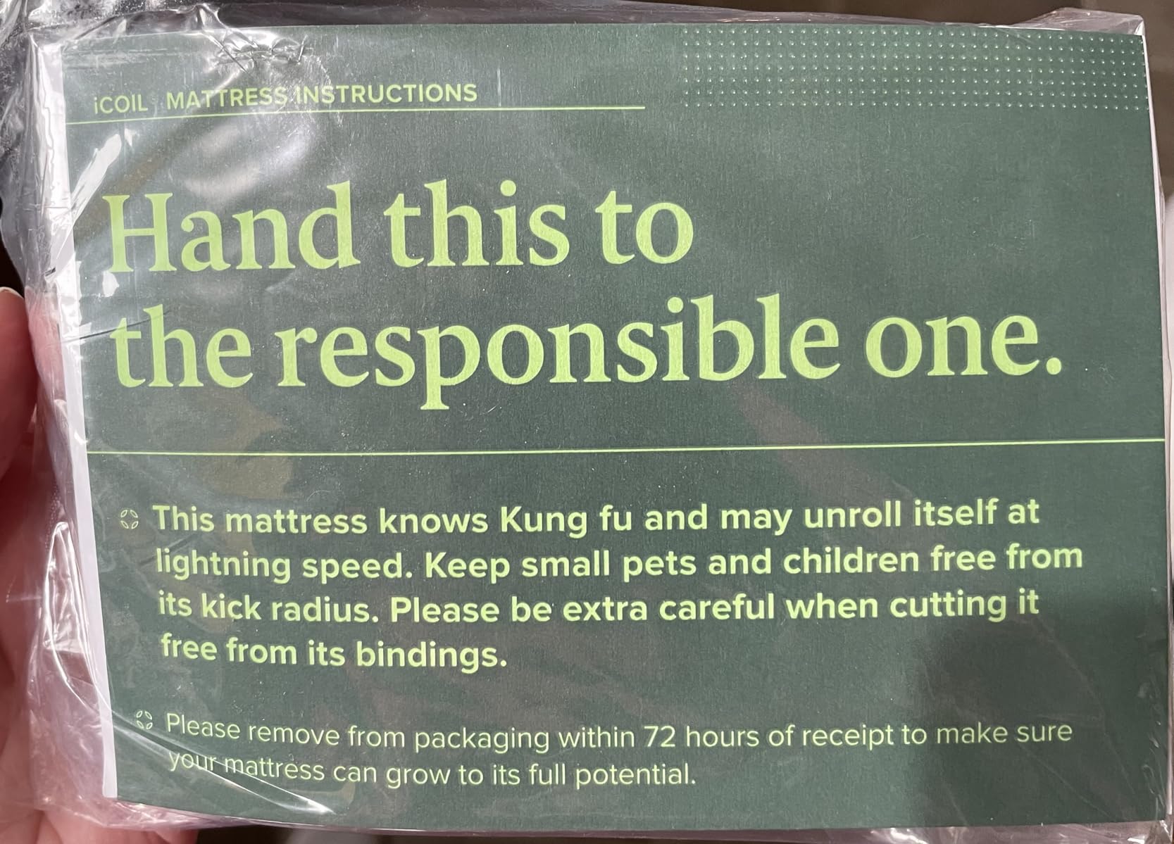 ZINUS 12 Inch True Support Hybrid Mattress [New Version], King, Fiberglass Free, Medium Feel, Motion Isolation, Certified Safe Foams & Fabric, Mattress in A Box customer photo 1