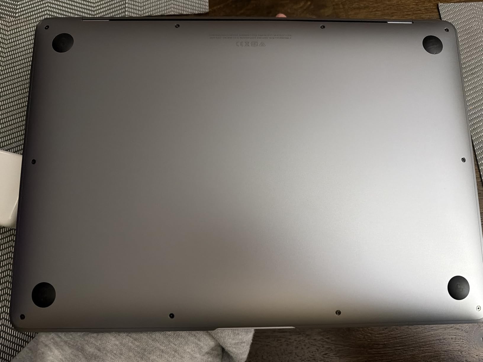 Apple Late 2020 MacBook Air with Apple M1 Chip, 13.3-inch, 8GB RAM, 256GB SSD, Space Gray (Renewed Premium) customer photo 1