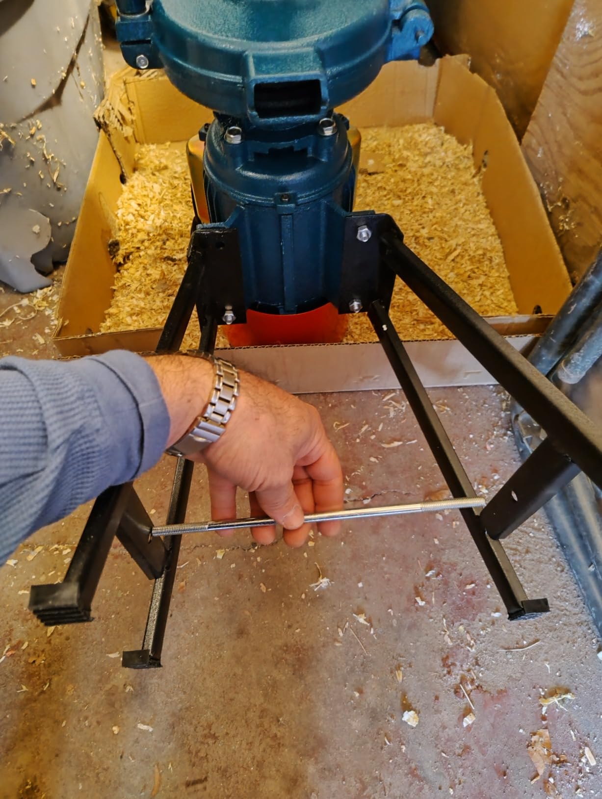 Electric Grain Mill Grinder 3000W, Molino Para Moler Maiz Electrico | Commercial Corn Grinder with Funnel, Thickness Adjustable Heavy Duty Feed Flour Mill for Wheat Rice Coffee, Dry Grinder customer photo 1