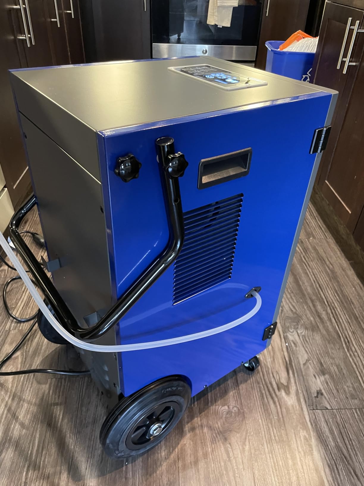 Yaufey 155 Pints Commercial Dehumidifier with Pump, for Basement up to 8000 Sq. Ft, Large Capacity Industrial Dehumidifier for Large Room with Intelligent Humidity Control customer photo 2