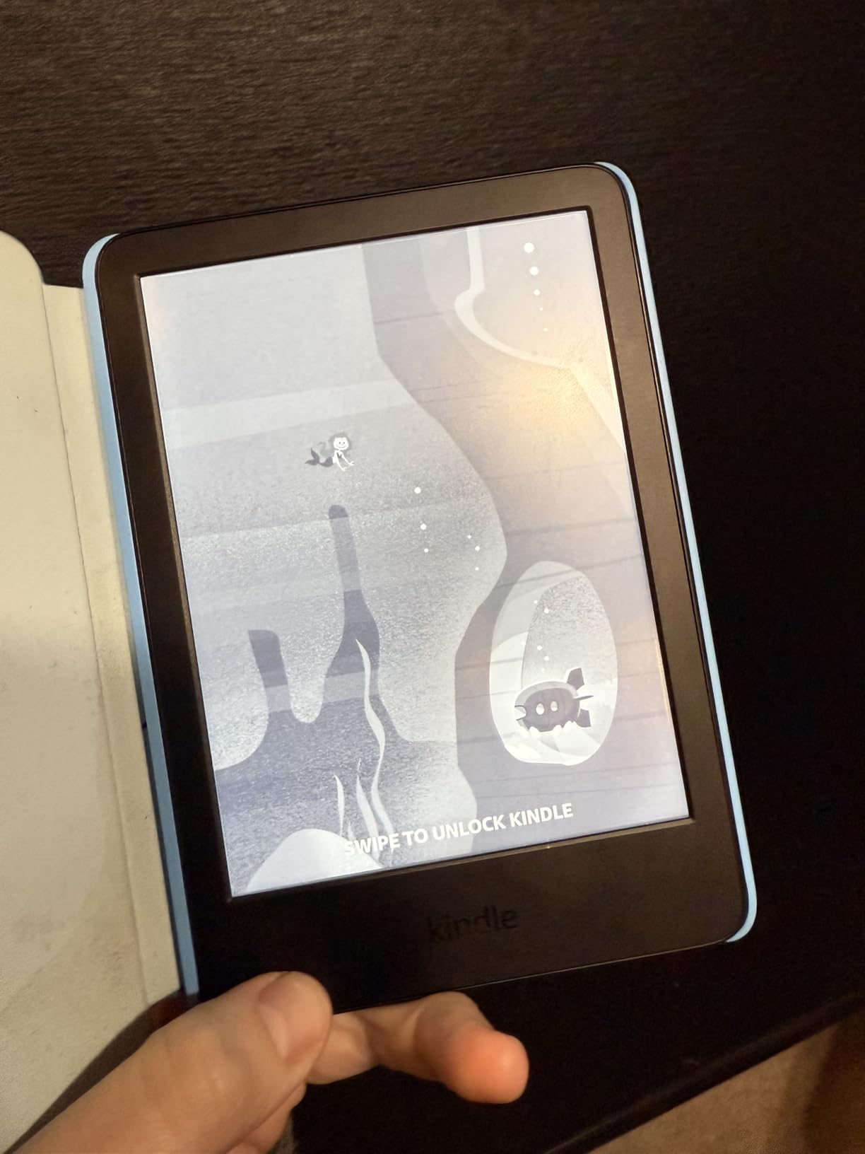 Amazon Kindle Kids 16GB (newest model) - If it breaks, we will replace it, includes ad-free books and cover, with glare-free display, faster page turns - Space Whale customer photo 2