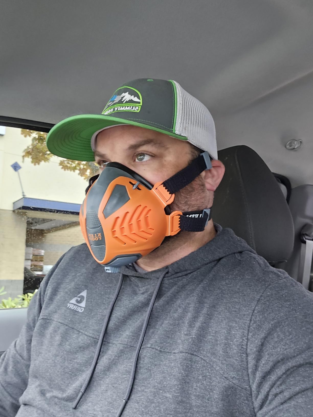 Klein Tools 60552 Reusable P100 Half-Mask Respirator with Replaceable Filters for Dust, Metal Fumes, and Oil Mist, M/L customer photo 2