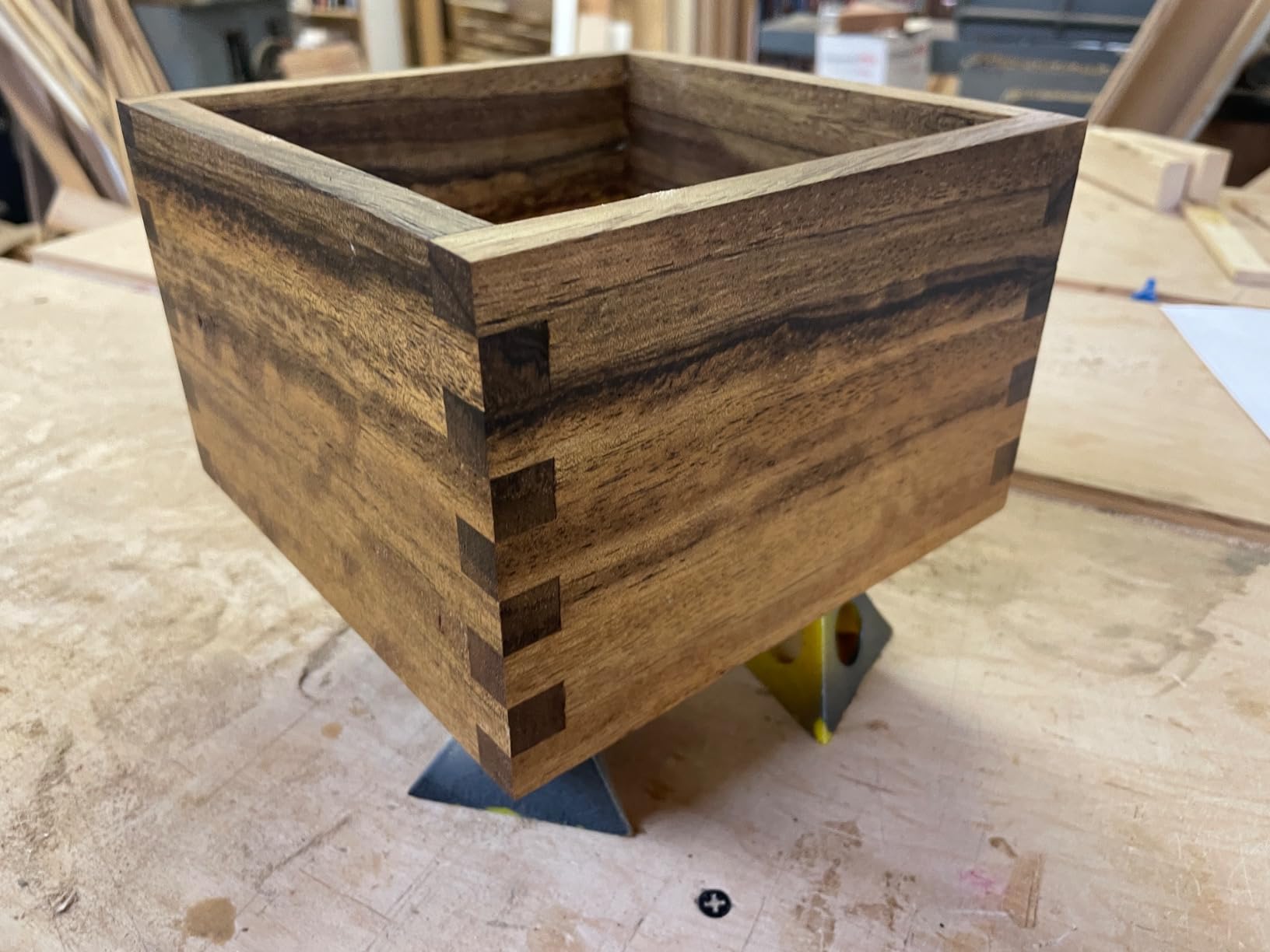 POWERTEC Adjustable Box Joints Jig for Table Saws and Router Tables customer photo 1