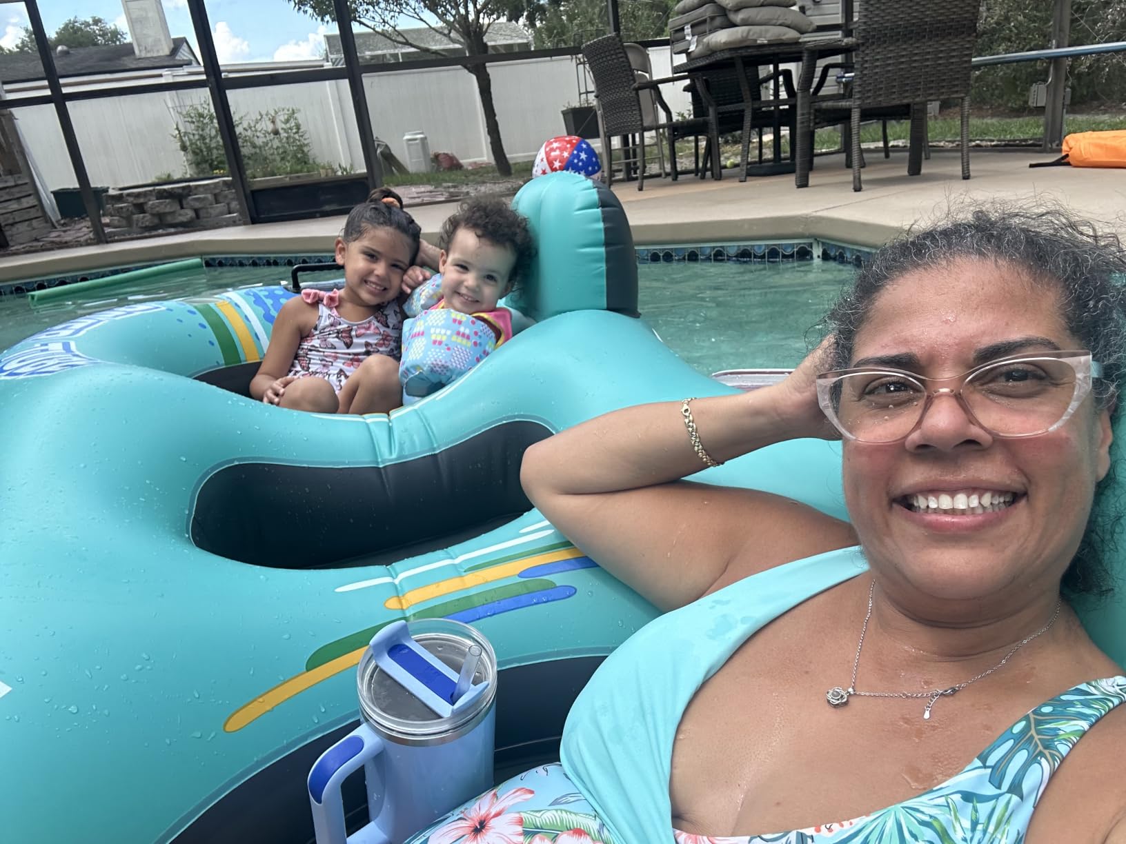 Jasonwell Heavy Duty 2 Person Inflatable River/Pool Tube Float with Removable Cooler, Tubes for Lake, Floating River Raft Lounge Floatie with 2 cup Holders For Adults, Cyan customer photo 1