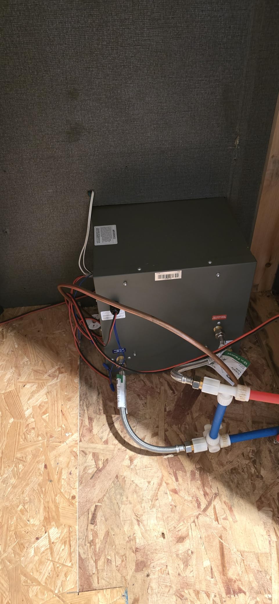 Suburban ST-60 60,000 BTU RV Tankless Water Heater, Freeze Protection | Digital control center, flame-out and scald protection, child lock, freeze and voltage protection, energy saving customer photo 2