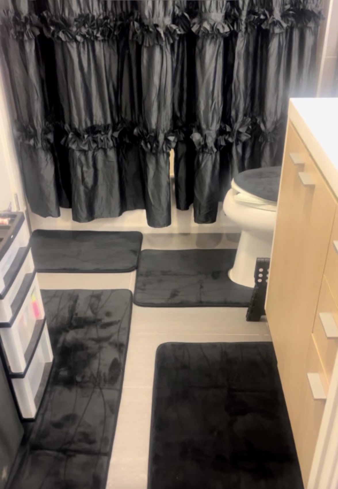 YIHOUSE Bathroom Rugs Set 5 Piece, Memory Foam Bath Mat Dark Grey | Ultra Soft, Absorbent, Non-Slip, Machine Washable, for Bathroom, Sink and Toilet customer photo 1