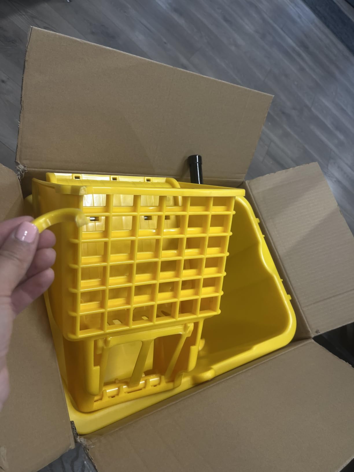 Midoneat Commercial Mop Bucket with Side Press Wringer on Wheels, 35 Quart, Yellow customer photo 2