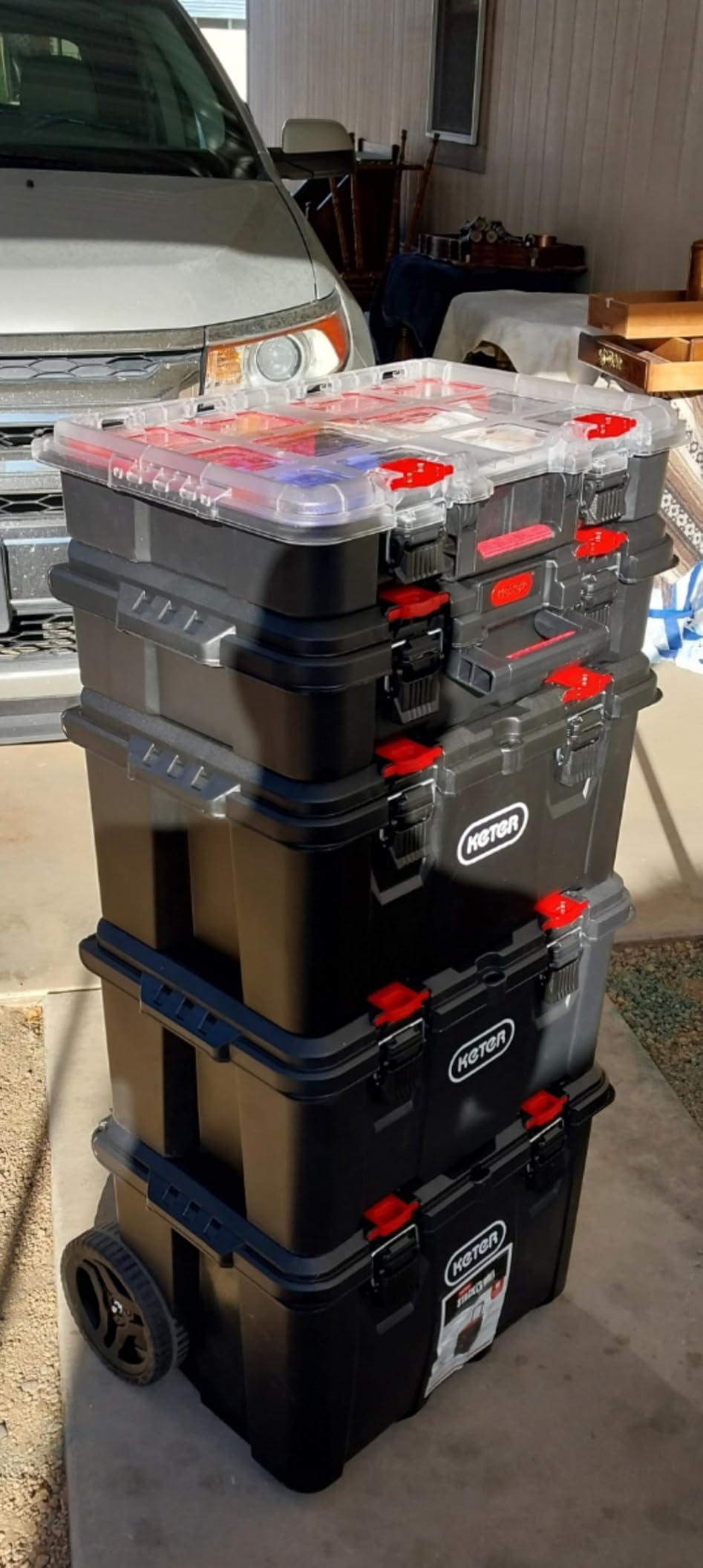Keter Stack-n-Roll Modular Tools Organizer for Garage Storage and DIY, 3 Piece Resin Rolling Tool Box System for Small Parts, Black customer photo 1