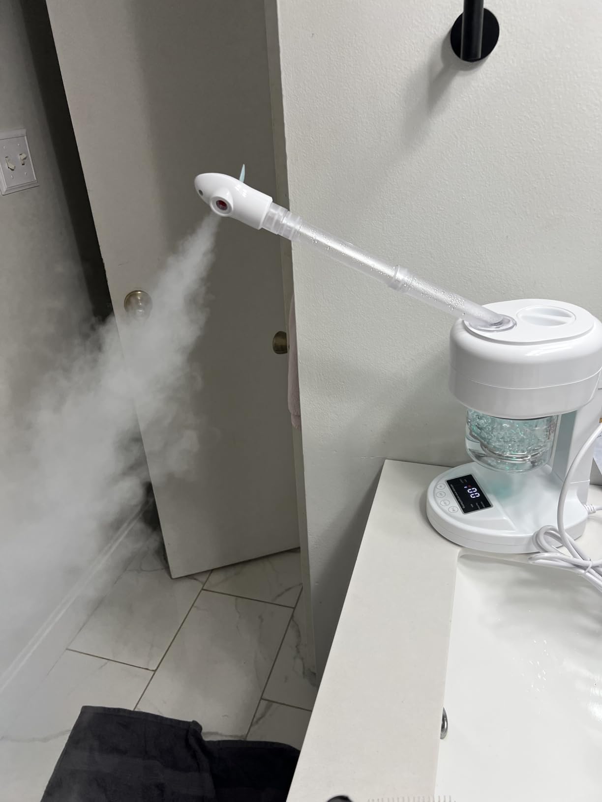 JOSTZHXIN Facial Steamer Nano Ionic Face Steamer with Extendable Arm, Portable Facial Steamer 360° Rotating Nozzle Esthetician Steamer for Personal Care at Home or Salon customer photo 1