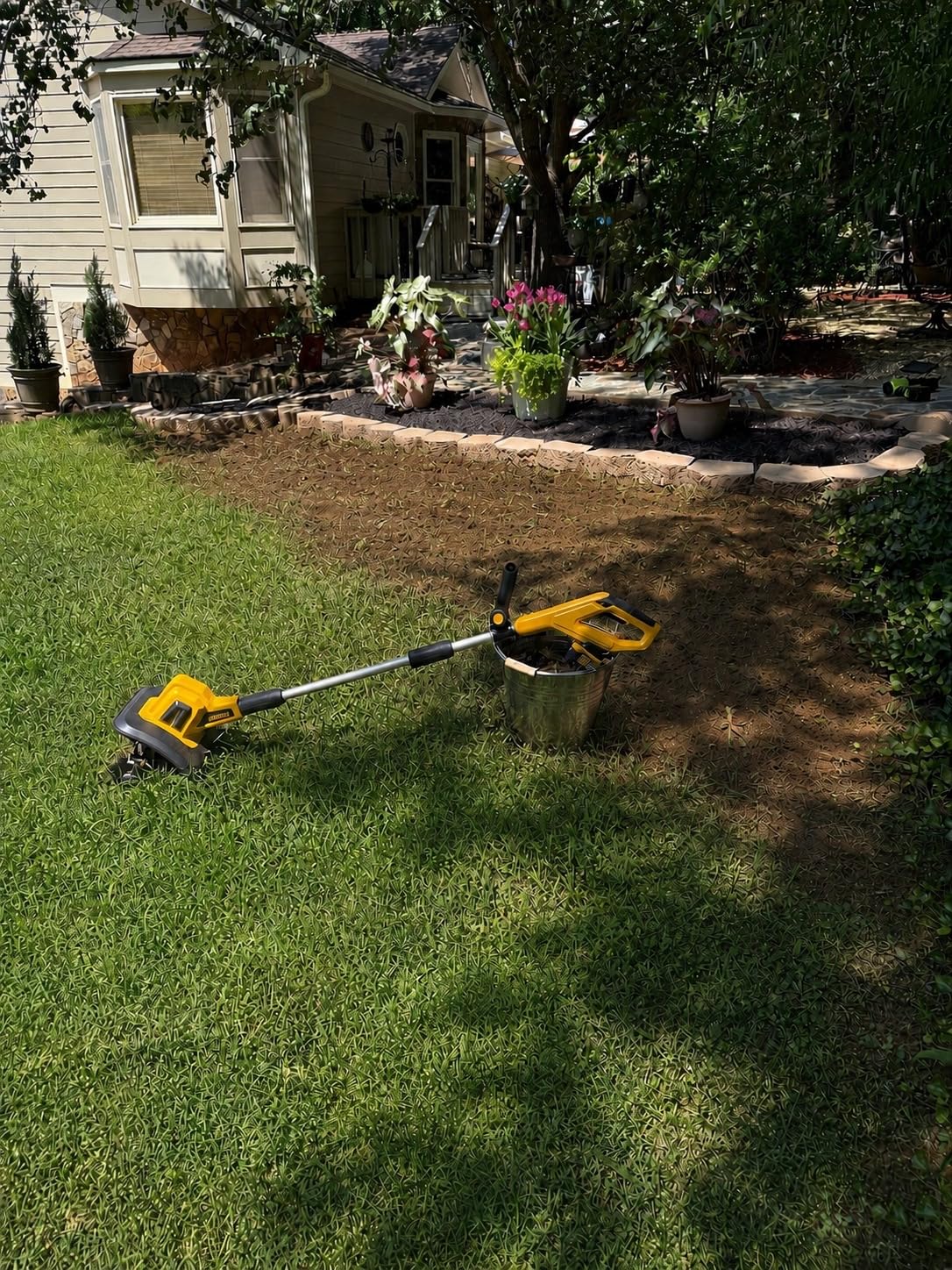Alloyman 20V Cordless Tiller Cultivator, 360RPM Electric Garden Tiller with 2x4.0Ah Batteries & Charger customer photo 2