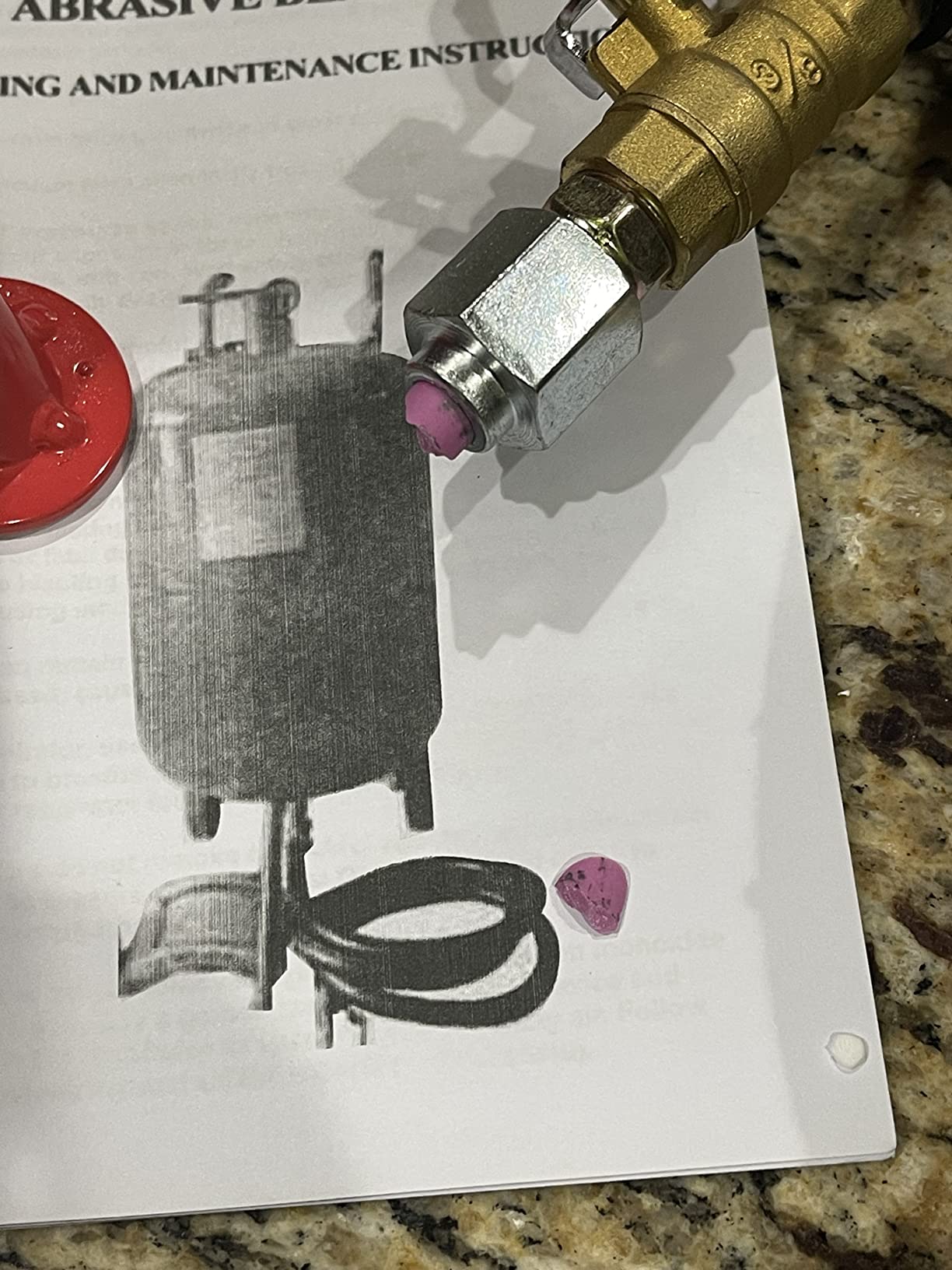 VEVOR 5 Gallon Sand Blaster, 60-110 PSI High Pressure Sandblaster, Portable Abrasive Blasting Tank, Air Sand Blasting Kit with 4 Ceramic Nozzles and Oil-Water Separator for Paint, Stain, Rust Removal customer photo 2