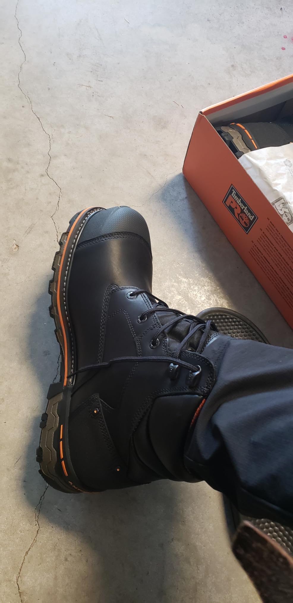 Timberland PRO Men's Boondock 6 Inch Composite Safety Toe Waterproof Boot customer photo 1