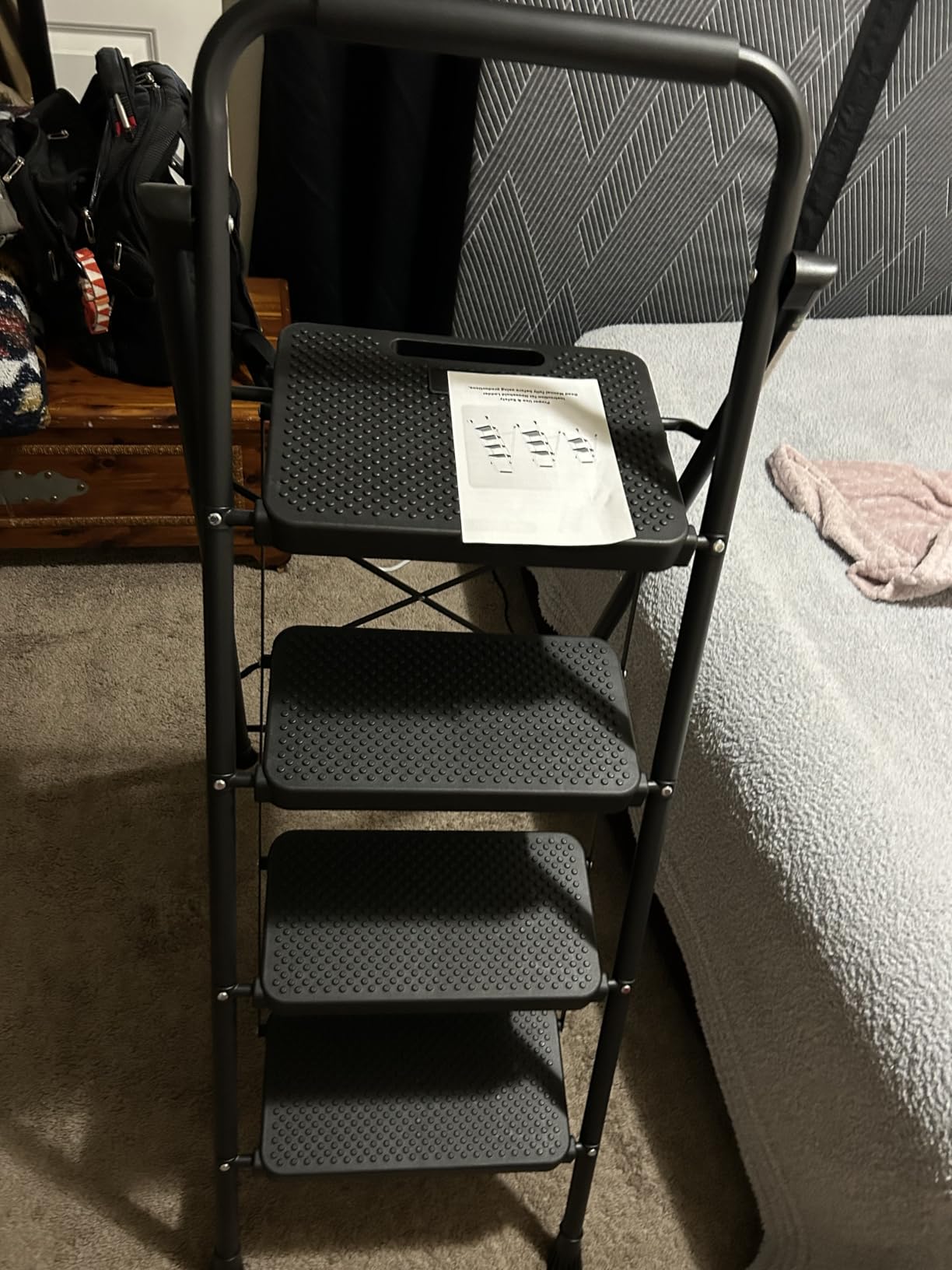 Rolling Industrial & Warehouse 4 Steps Ladder with Wheels, 39.4