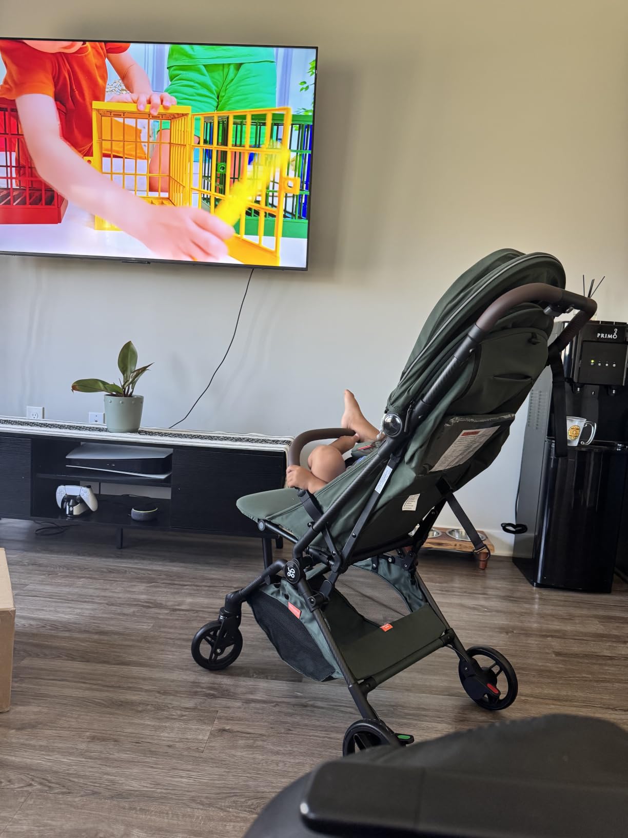 Mamazing Ultra Air Lightweight Baby Travel Stroller with Carbon Fiber Frame | Compact & Airplane-Friendly, One-Handed Fold, 11.6 lbs, UPF50+ Canopy, Under-Seat Basket, Perfect for Toddler Travel, Green customer photo 1