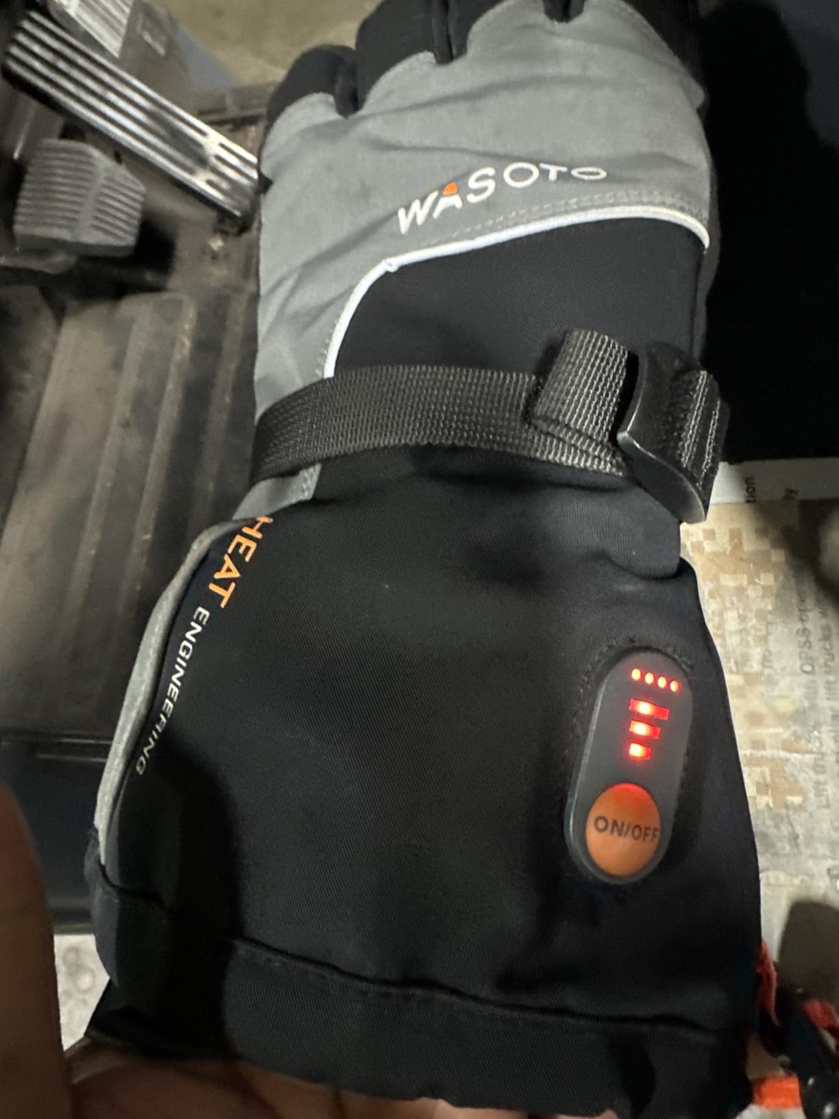 WASOTO Heated Gloves - 7.4V 3000mAh Waterproof Electric Heated Ski Gloves customer photo 2