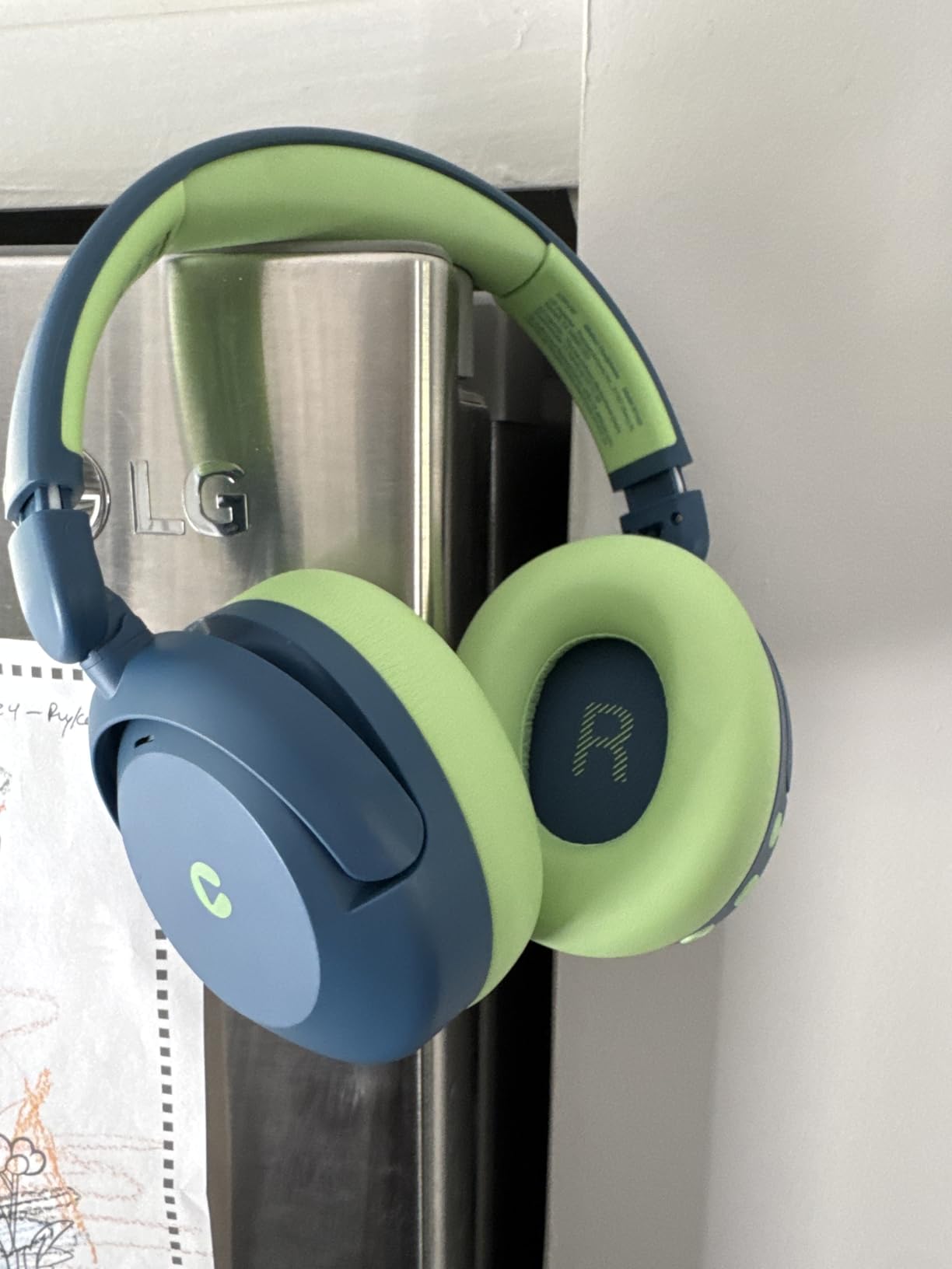 iClever BTH20 Active Noise Cancelling Headphones for Kids Toddler Travel | SafeSound Tech3.1, 60H Play Time, USB C AUX Cable, Award-Winning Kids Bluetooth Wireless Headphones for Boys/Girls/Autism customer photo 2