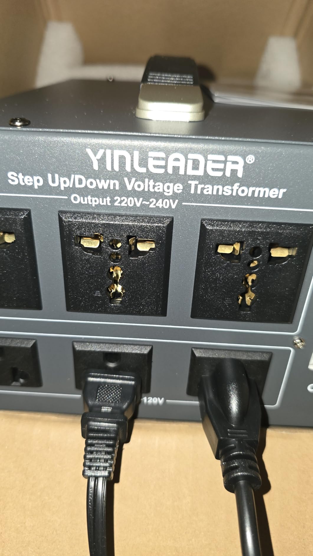 Yinleader 5000 Step Up/Down Transformer Converter 110/120Volt-220/240Volt | US Power Cord, Circuit Breaker Protection (Grey) customer photo 2