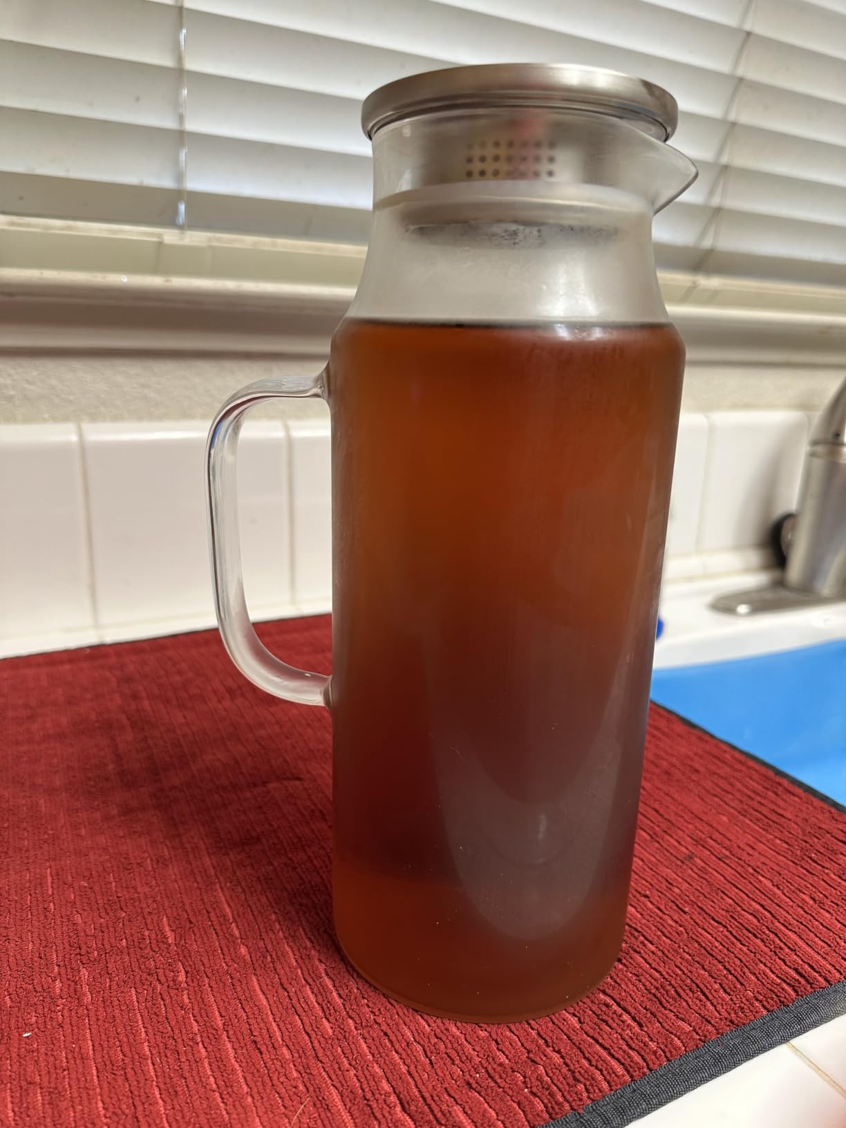 1 Gallon Glass Pitcher with Lid and Handle, Water Pitcher for Fridge, Glass Carafe for Hot/Cold Water, Large Iced Tea Jug for Coffee, Juice and Homemade Beverage customer photo 1