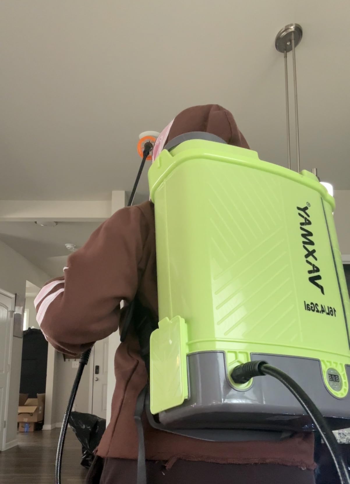 Battery Powered Backpack Sprayer 4 Gallon, VAXMAY 100 PSI Electric Garden Sprayer Works with Makita 18V Battery, Weed Yard Sprayer with Telescopic Wand, 5 Nozzles, 2.6 Ah Battery & Charger Included customer photo 2