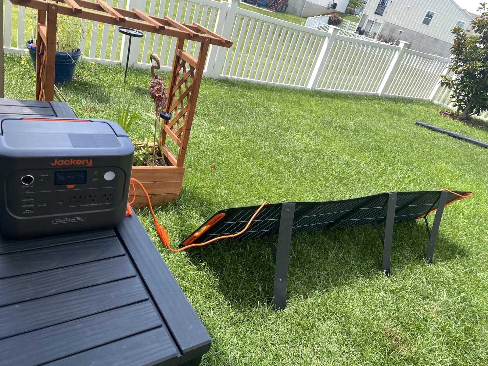 Jackery Solar Generator 1000 v2 and 200W Solar Panel, 1070Wh, 1500W AC | 1 Hr Fast Charge, LiFePO4 Battery, 100W USB-C Output, for Outdoor, Off-Grid Living, RV, Emergency customer photo 2