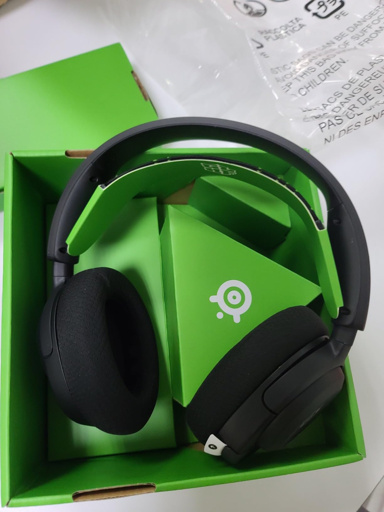 Arctis Nova 5X Wireless Multi-System Gaming Headset - Neodymium Magnetic Drivers - 100+ Audio Presets - 60 HR Battery - 2.4GHz or BT - ClearCast Gen2.X Mic - Xbox, PC, PS, Switch, Mobile customer photo 2