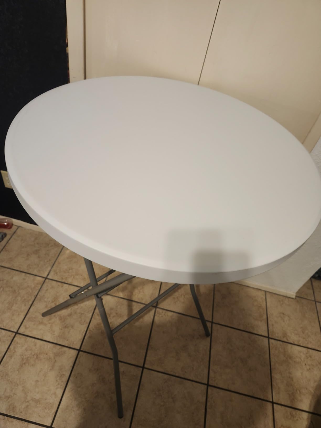 Lakhow 2 Pack Cocktail Table 28in Portable Folding Bar Height Table, White customer photo 2