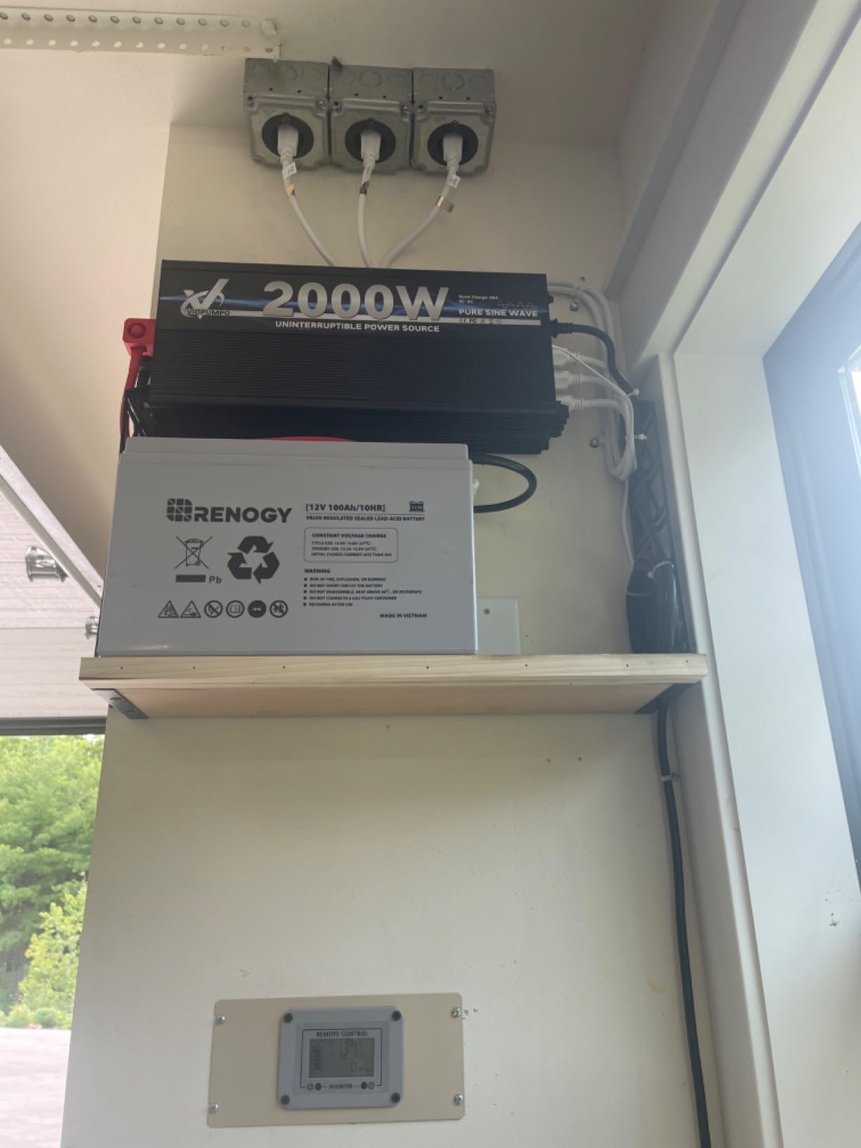 2000 Watt sump pump backup battery system, automatic switchover to battery inverter power, professional backup system in case of power failure, pure sine wave output Remote controller with LCD screen customer photo 1