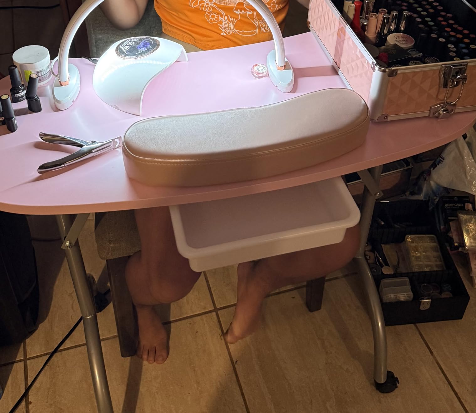 Joligrace Professional Foldable & Portable Manicure Table Nail Technician Desk Workstation 4 Lockable Wheels with Drawer Client Wrist Pad Free Carrying Bag Travel Nail Tech Spa Beauty Table Pink customer photo 1