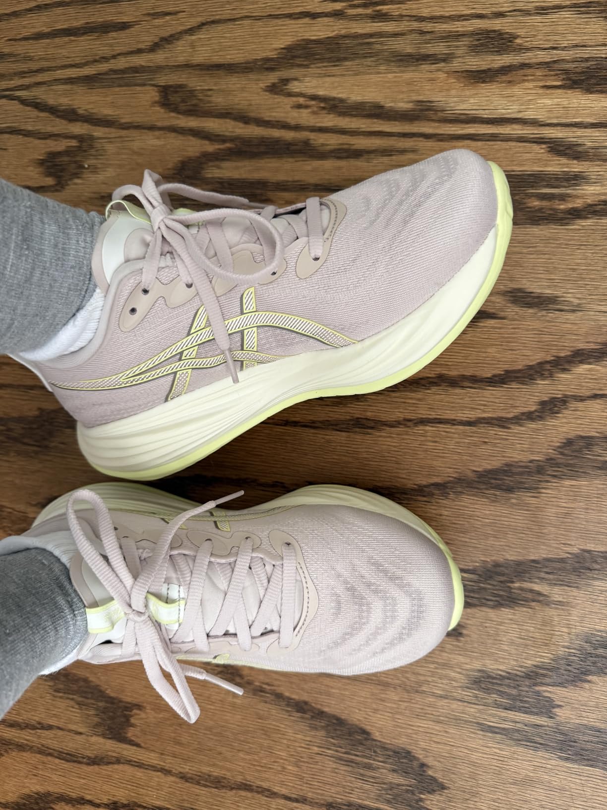 ASICS Women's Gel-Cumulus 27 Running Shoes customer photo 1