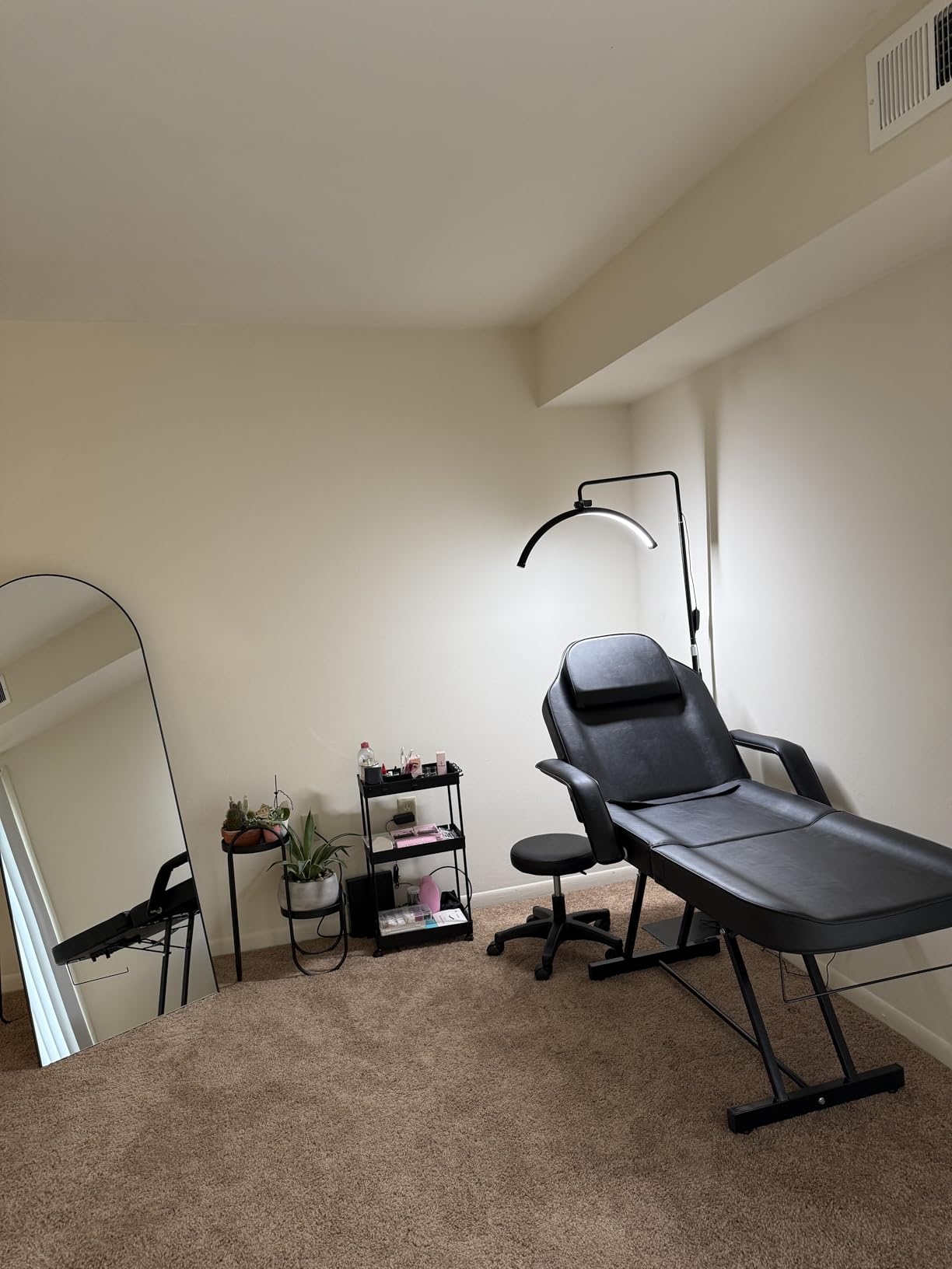 Artist Hand Massage Table Electric Height Adjustable Massage Bed, Facial Bed, Lash Bed for Eyelash Extensions Salon Chair (White) | Electric Height Adjustment for Facial Treatments, Lash Extensions, Massage & Spa Services customer photo 1