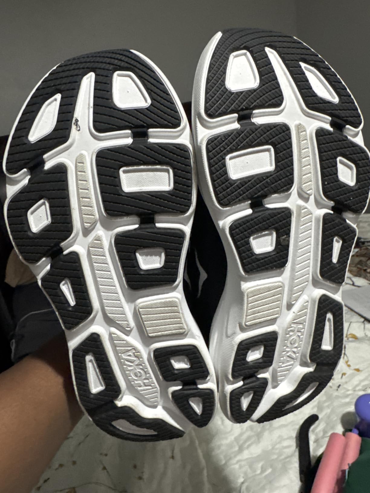 Hoka Men's Bondi 9 customer photo 2