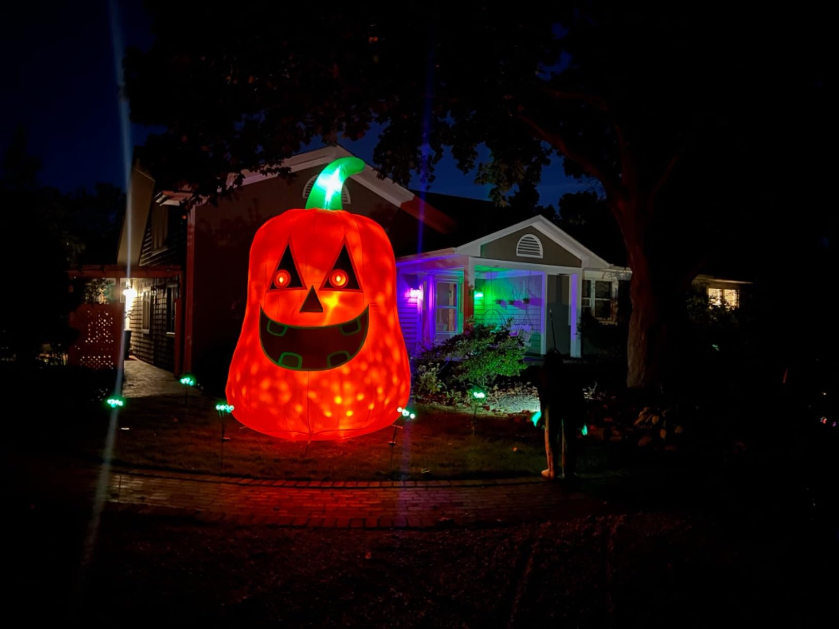 12FT Giant Halloween Inflatable Pumpkin, Blow up Halloween Decoration Built-in 6 LED and Flashing Light for Halloween Decoration Outdoor Indoor Home Party Supplies Halloween Lawn Decor customer photo 1