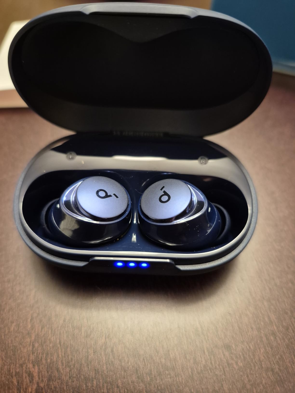 Soundcore by Anker Space A40 Adaptive Active Noise Cancelling Earbuds | Reduce Noise by Up to 98%, Ultra Long 50H Playtime, 10H Single Playtime, Hi-Res Sound, Comfortable Fit, Wireless Charge customer photo 2