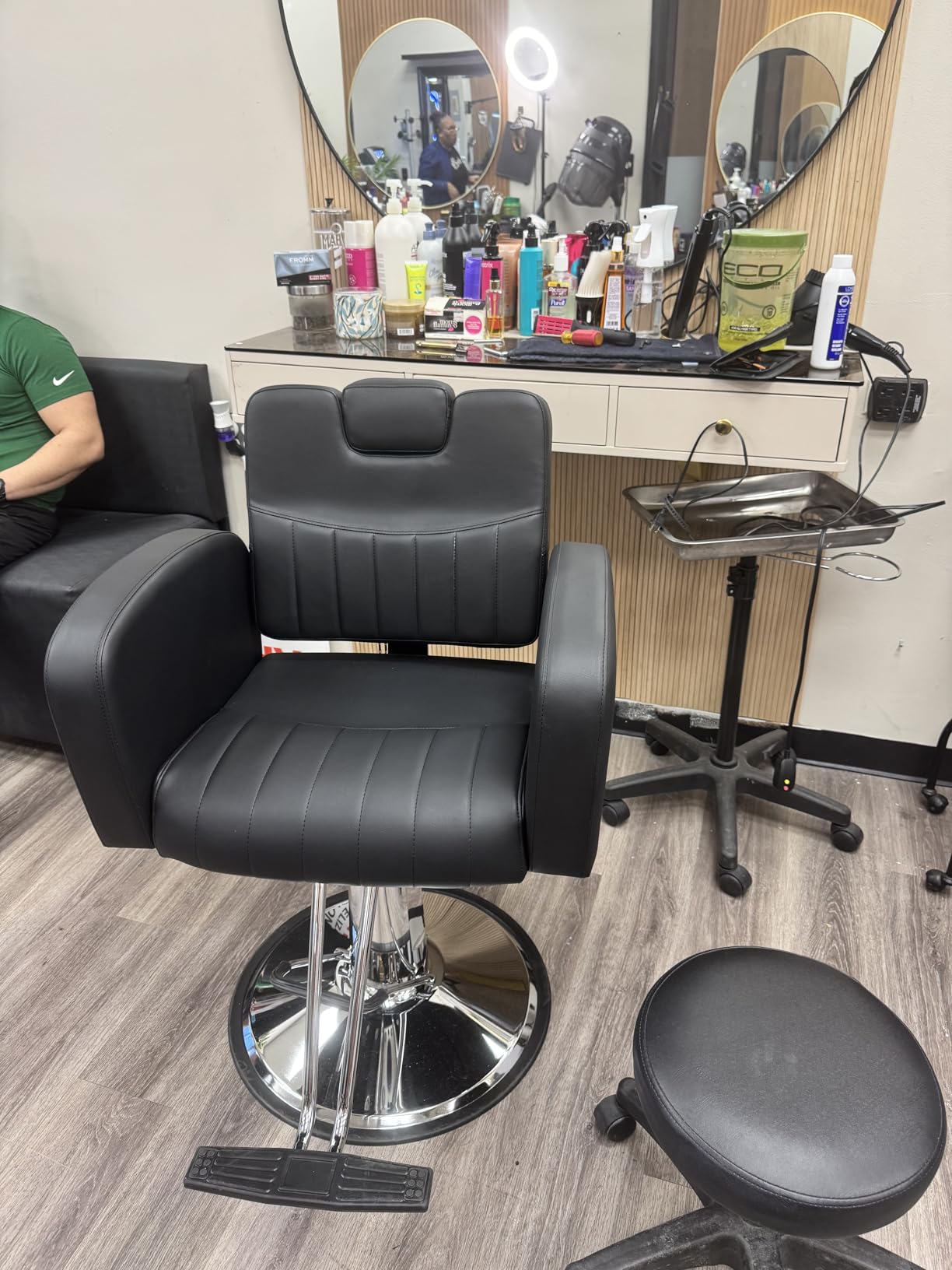 Ergonomic Gray and Gold Salon Chair with Comfortable Thickened Cushions, Heavy Duty Reclining Stylist Chair for Hair braiding, Extensions, Tattooing, Weight Capacity 440 lbs customer photo 1