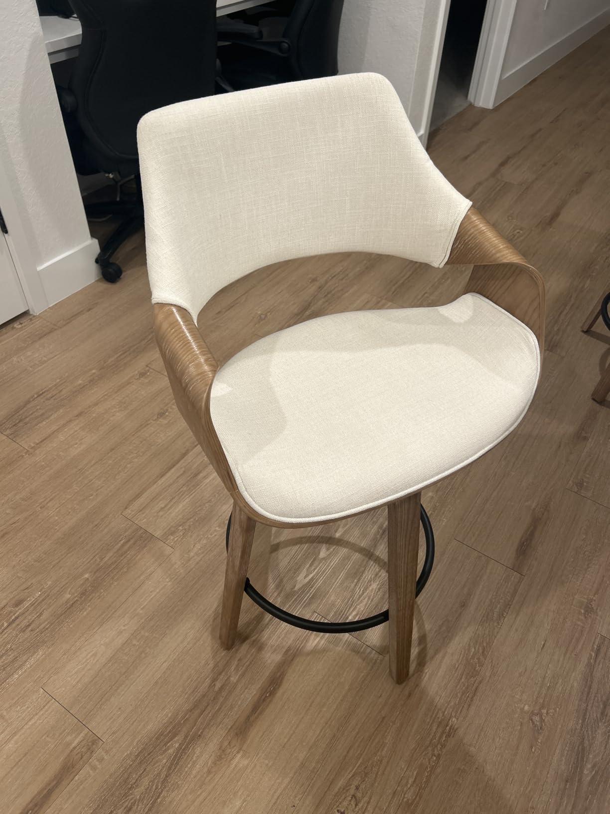 26'' Modern Barrel Swivel Counter Stools Counter Height Swivel Bar Stools with Backs Set of 2, Beige Chenille Upholstered Bar Height stools, Farmhouse Solid Wood Barstools for Kitchen Island, Home Bar customer photo 2