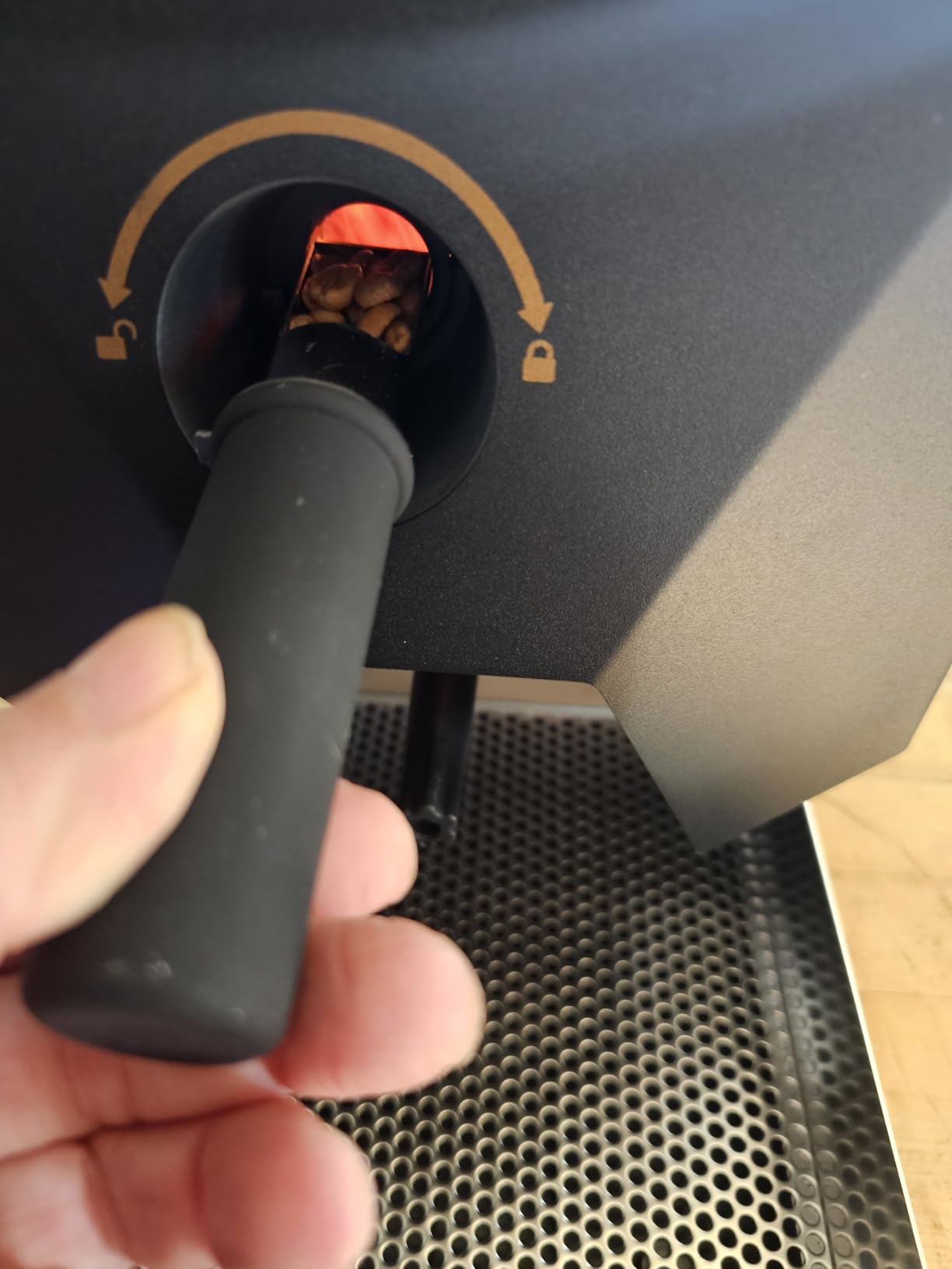 1Pound Electric Coffee Roaster for Home Use, Automatic Roasting And Easy Operation, With A Smoke Filter(Suitable for light roasting), 2 Chimney Tube, And Chaff Collector. customer photo 2
