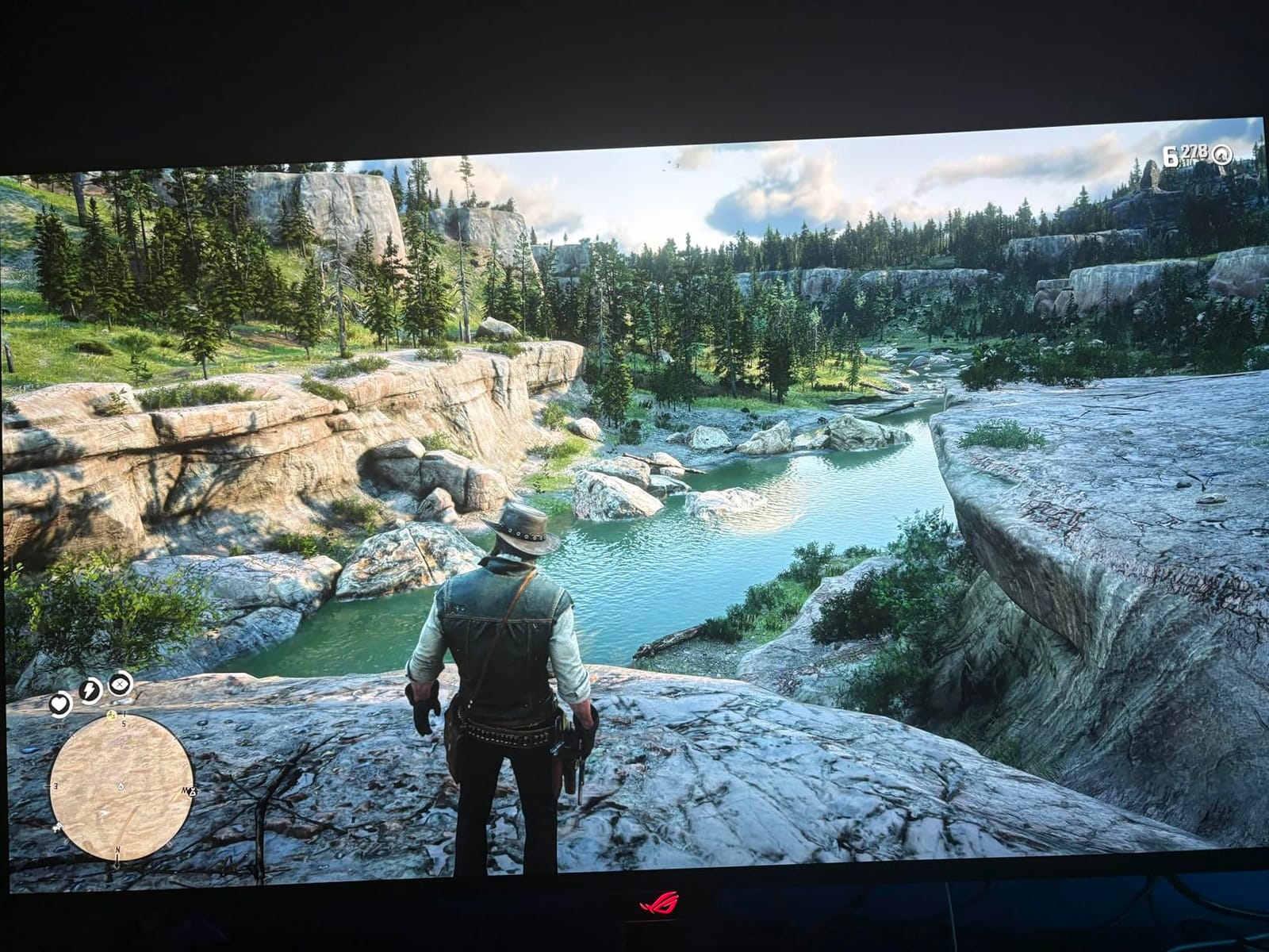 ASUS ROG PG32UCDP 32 Inch 4K 240Hz OLED Gaming Monitor | Dual Mode FHD 480Hz, Custom Heatsink, 0.03ms, G-SYNC Compatible, AI Gaming, USB-C 90W customer photo 1